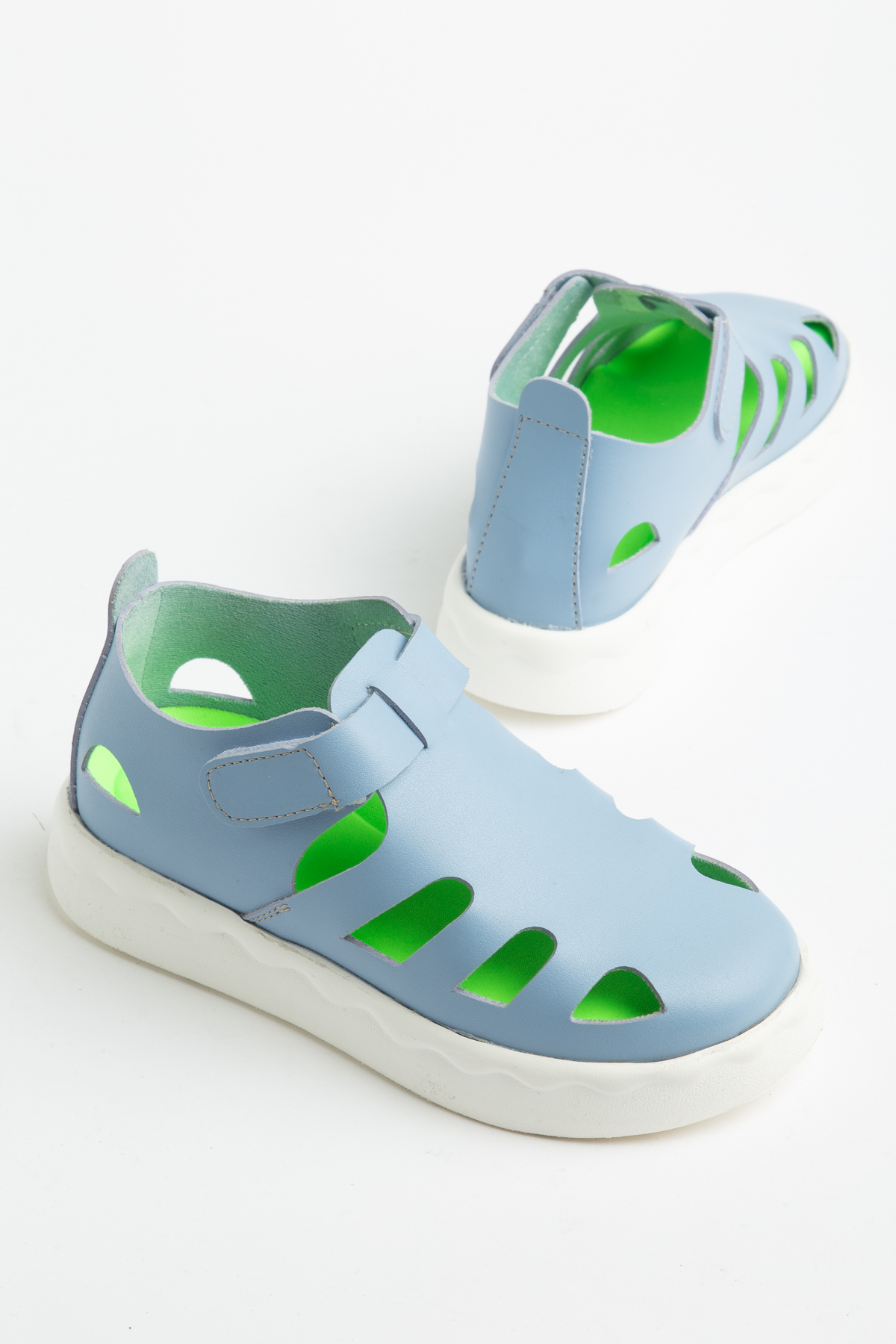 Çocuk Unisex Açık Mavi Hafif Tabanlı Rahat Cırtlı Sandalet