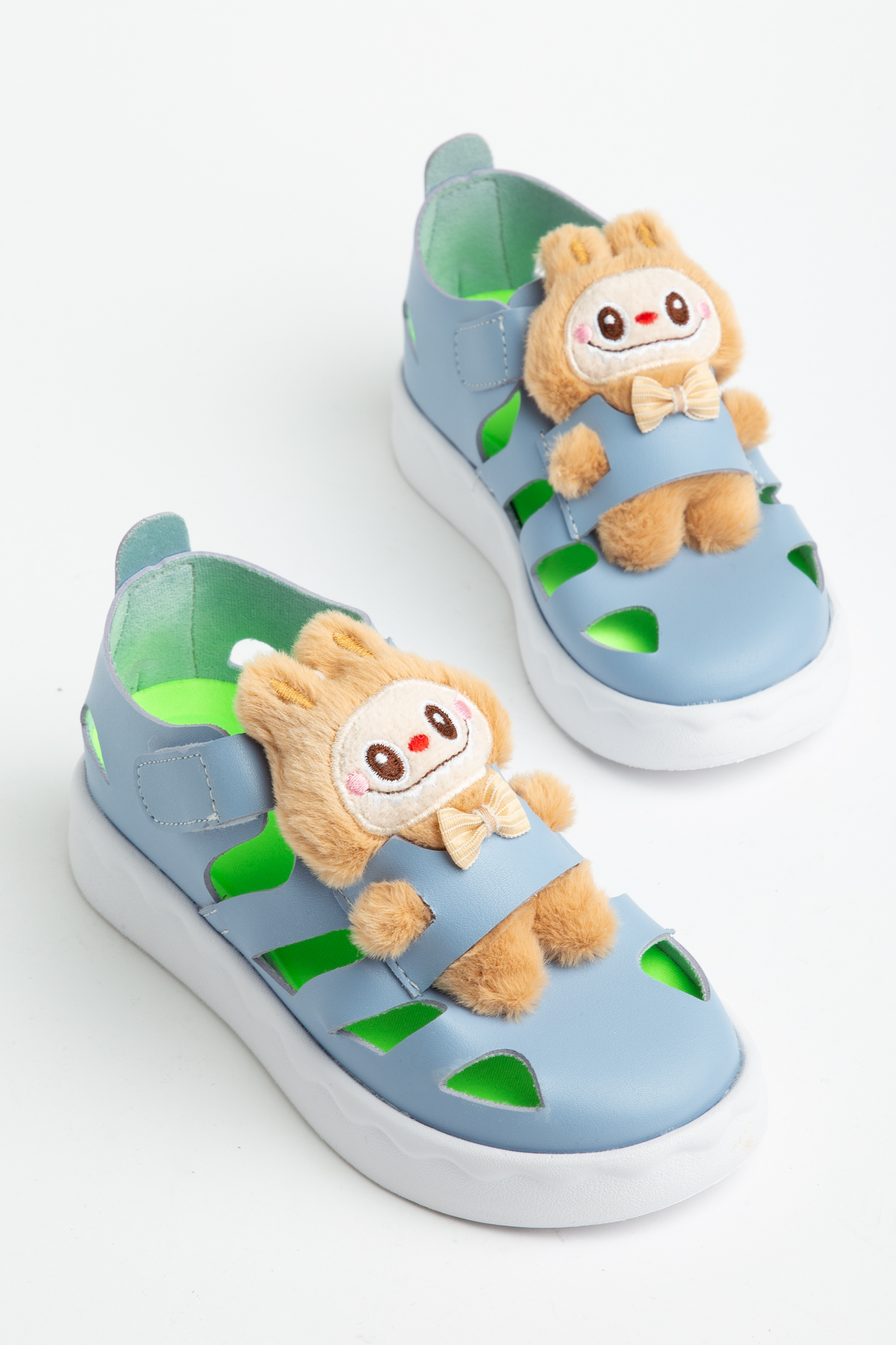 Çocuk Unisex Açık Mavi Hafif Taban Ayıcık Detaylı Cırtlı Sandalet