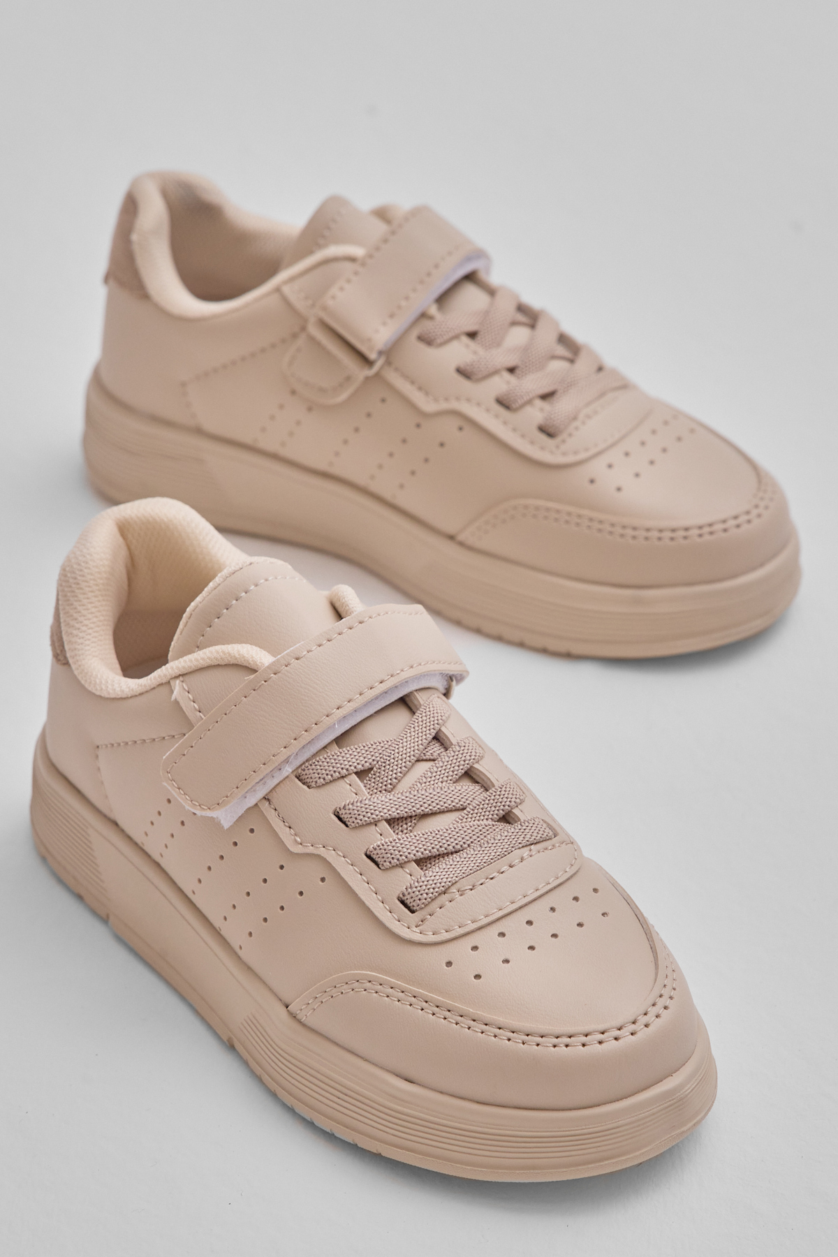 Çocuk Unisex Bej Faylon Hafif Taban Bağcıklı Günlük Spor Ayakkabı