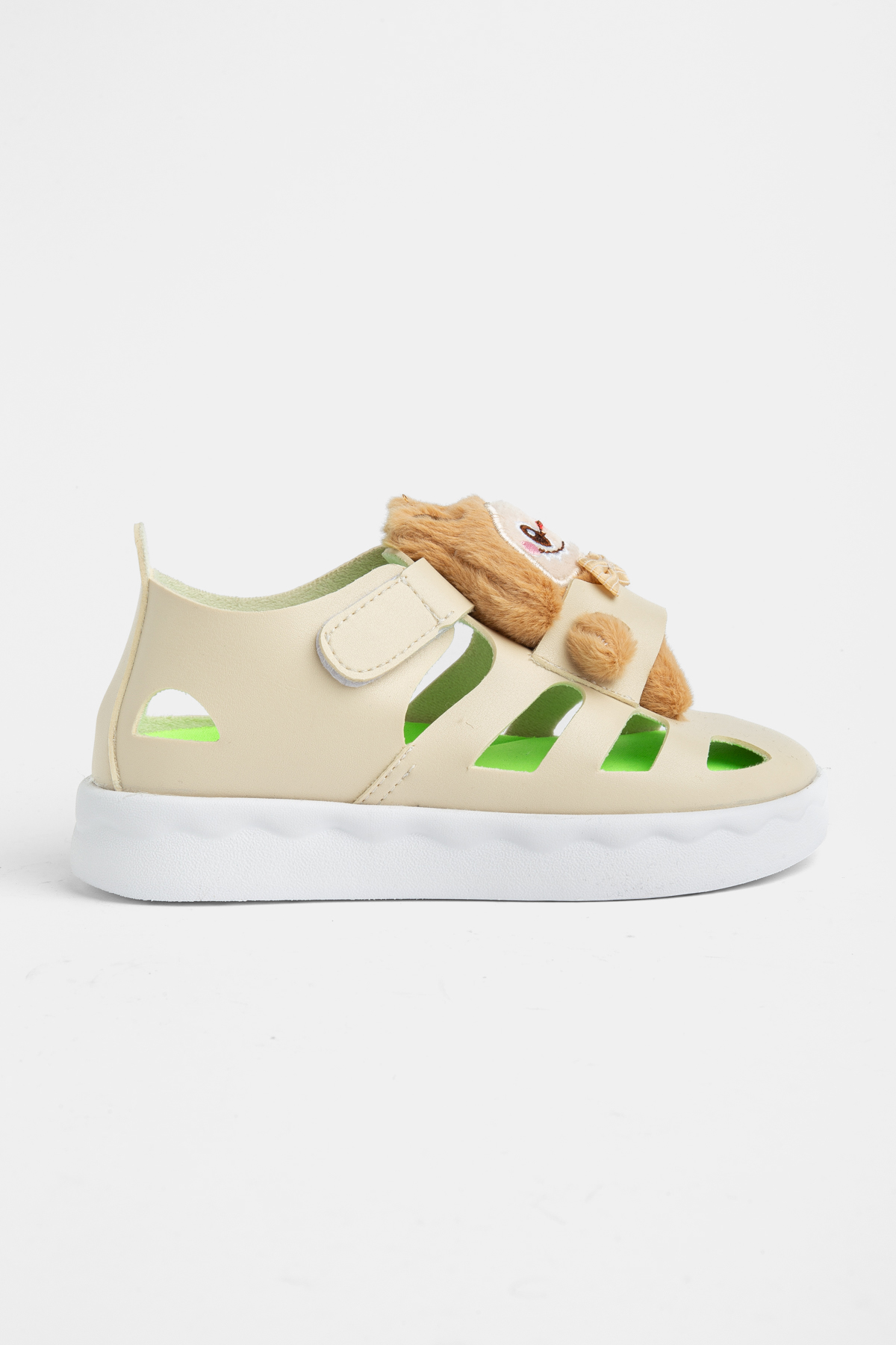 Çocuk Unisex Bej Hafif Taban Ayıcık Detaylı Cırtlı Sandalet