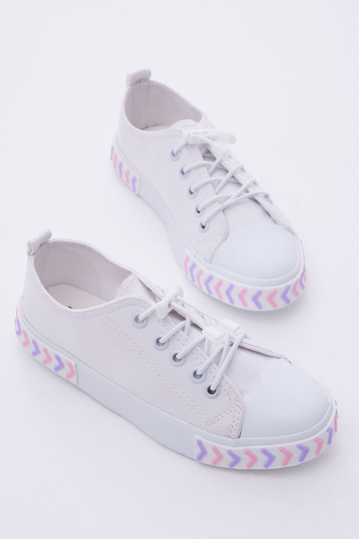 Çocuk Unisex Beyaz Pudra Rahat Kalıp Ok Detaylı Lastik Bağcıklı Kumaş Spor Ayakkabı