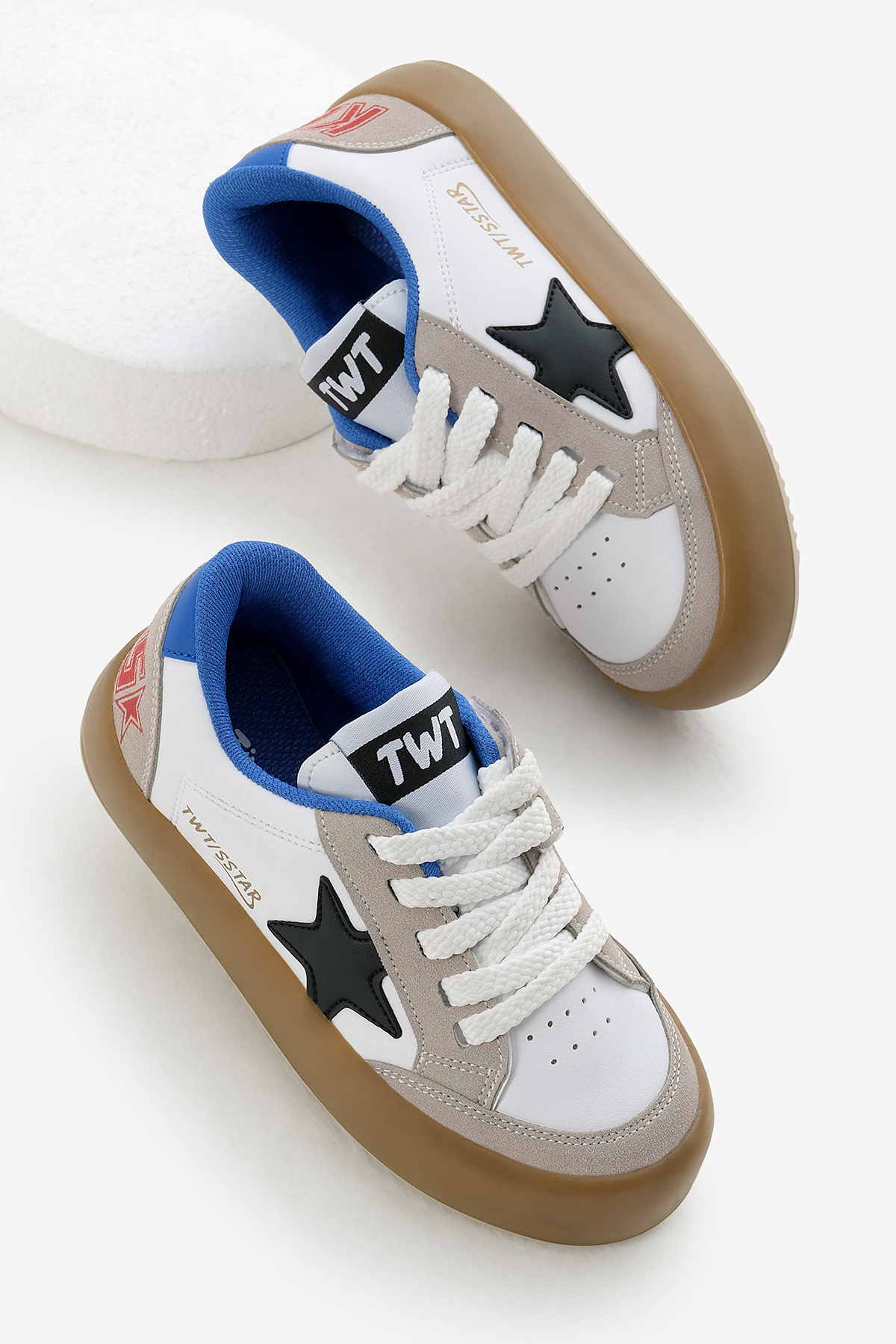 Çocuk Unisex Beyaz Sax Termo Taban Yıldız Detaylı Bağcıklı ve Cırtlı Spor Ayakkabı