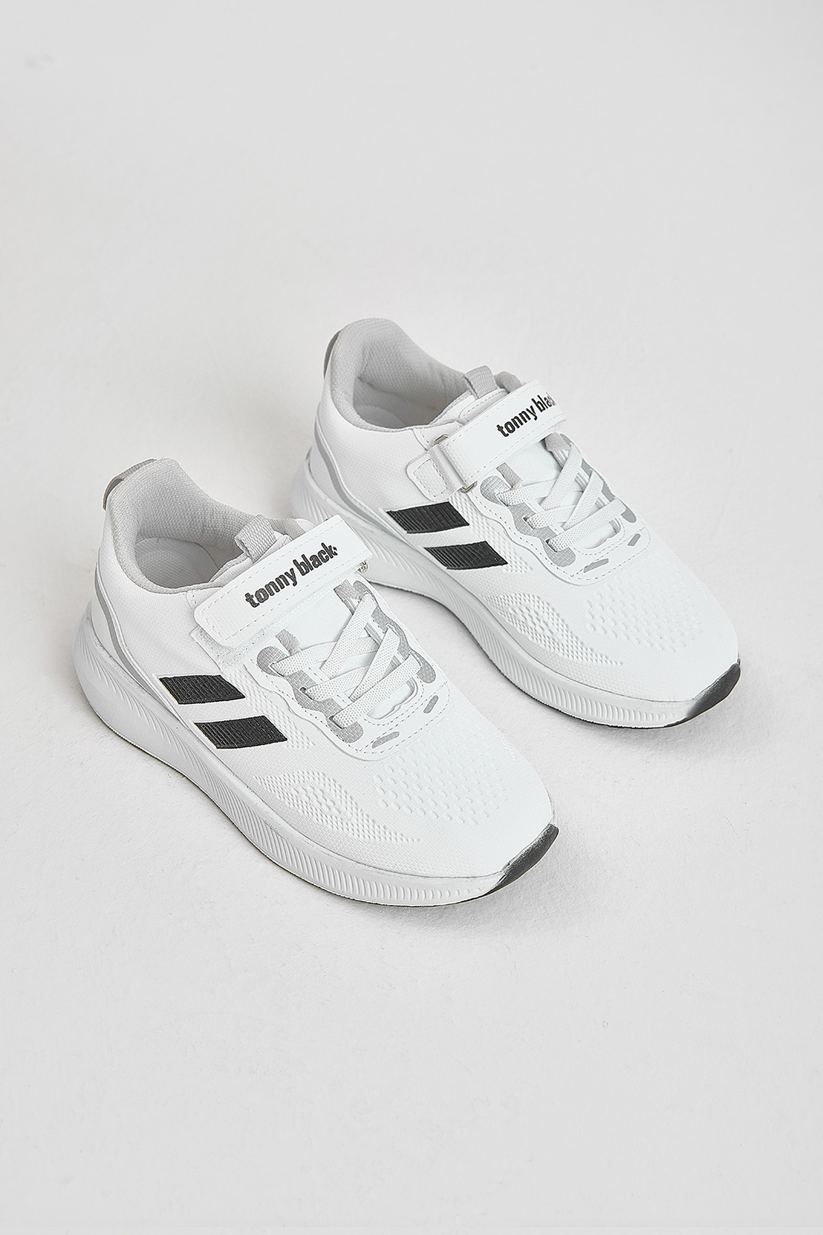 Çocuk Unisex Beyaz Siyah Eva Taban Yanı Şeritli File Detaylı Cırtlı Spor Ayakkabı