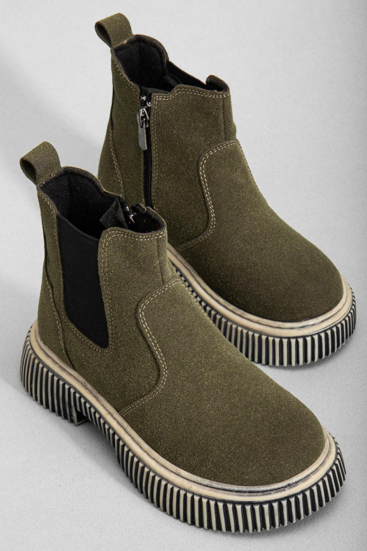 Çocuk Unisex Haki Süet Kalın Tırtıklı Termo Taban Fermuarlı Lastikli Chelsea Bot