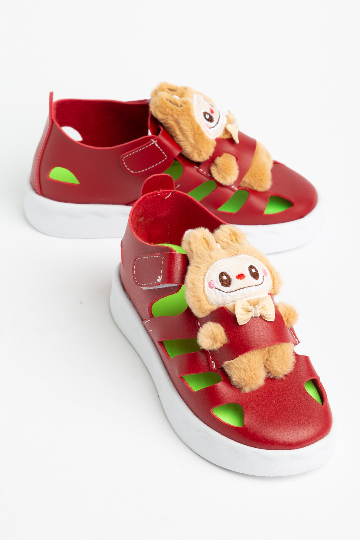 Çocuk Unisex Kırmızı Hafif Taban Ayıcık Detaylı Cırtlı Sandalet