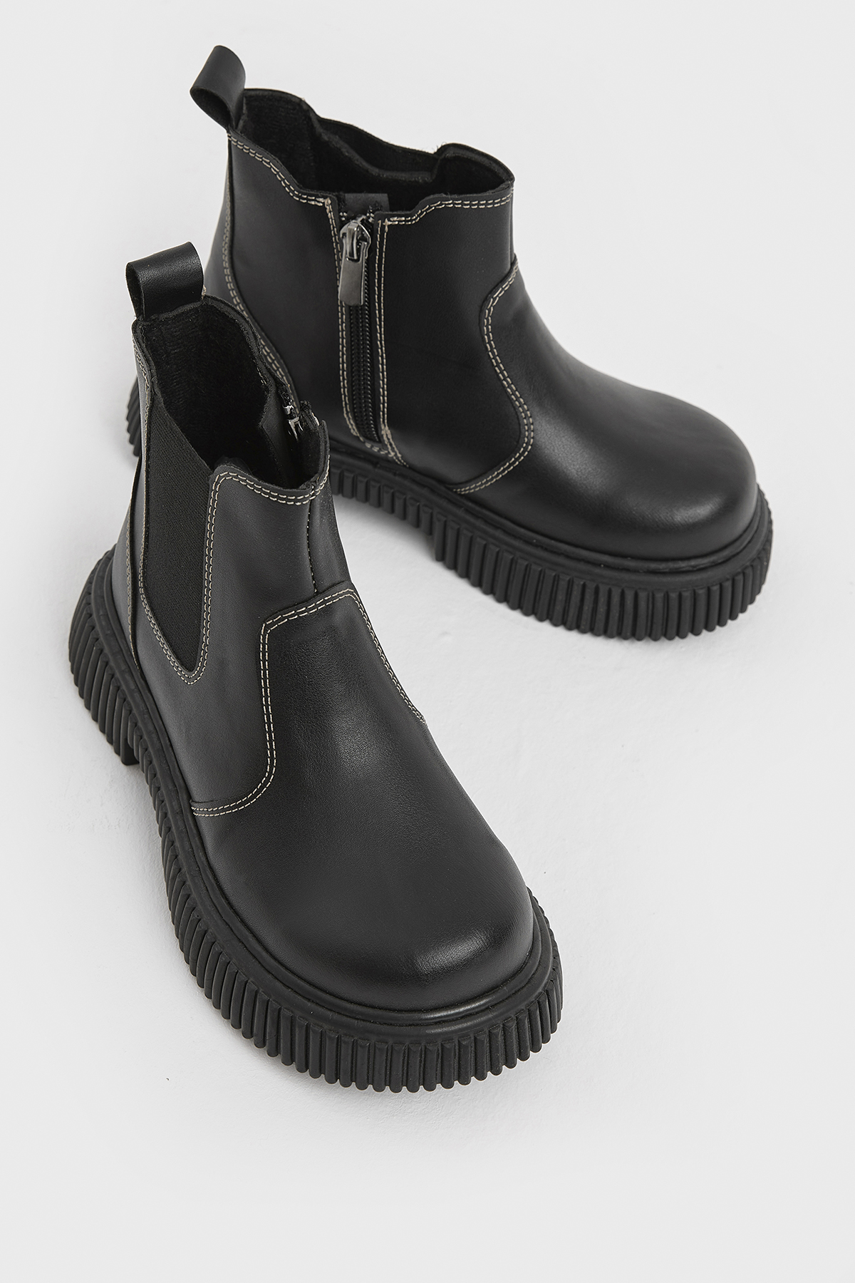 Çocuk Unisex Siyah Cilt Kalın Tırtıklı Termo Taban Fermuarlı Lastikli Chelsea Bot