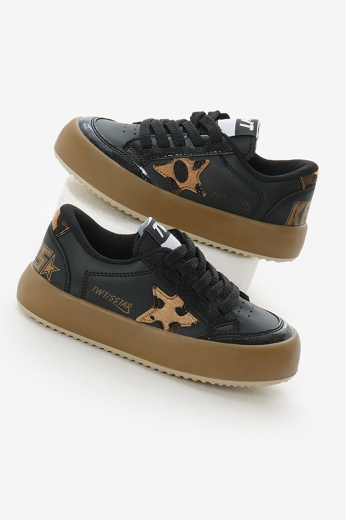 Çocuk Unisex Siyah Leopar Termo Taban Yıldız Detaylı Bağcıklı ve Cırtlı Spor Ayakkabı