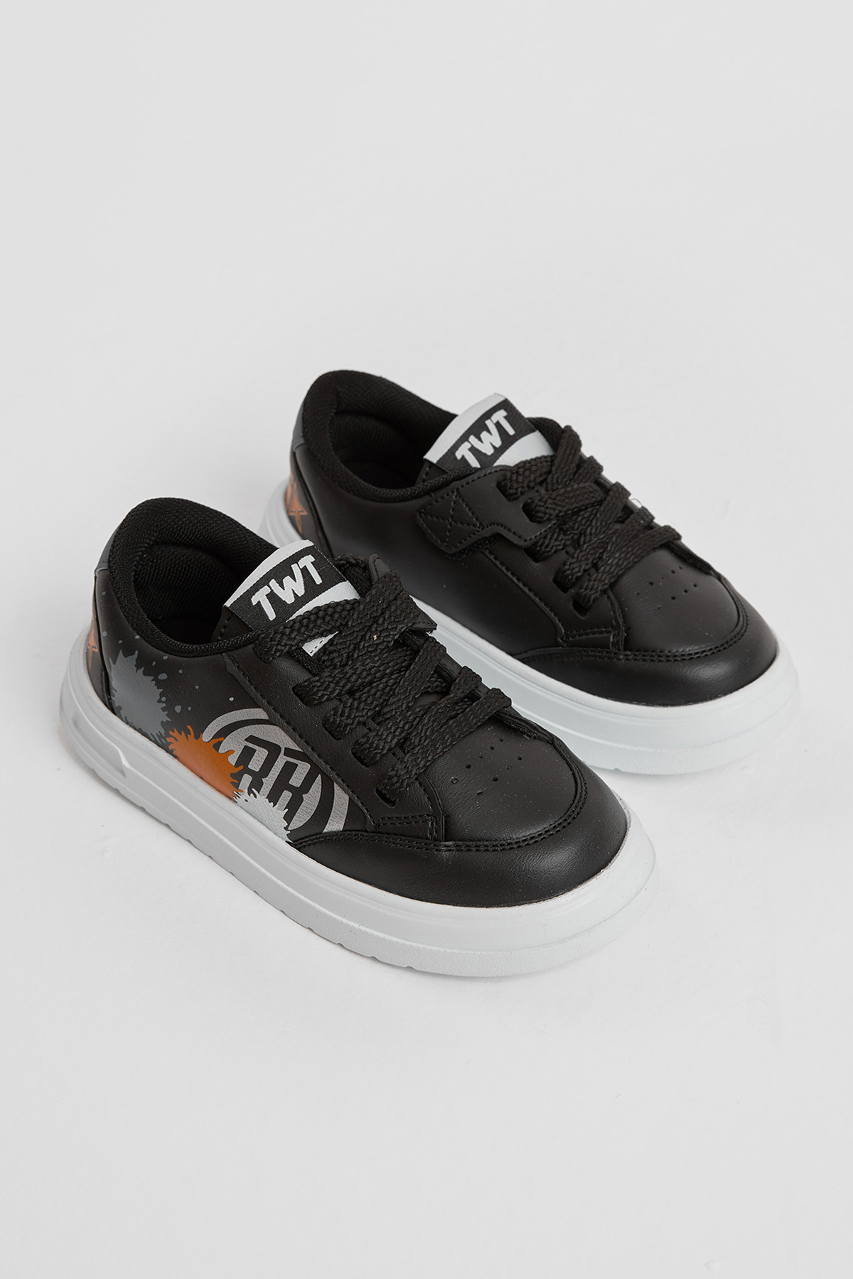 Çocuk Unisex Siyah Turuncu EVA Faylon Taban Desenli Bağcıklı ve Cırtlı Spor Ayakkabı