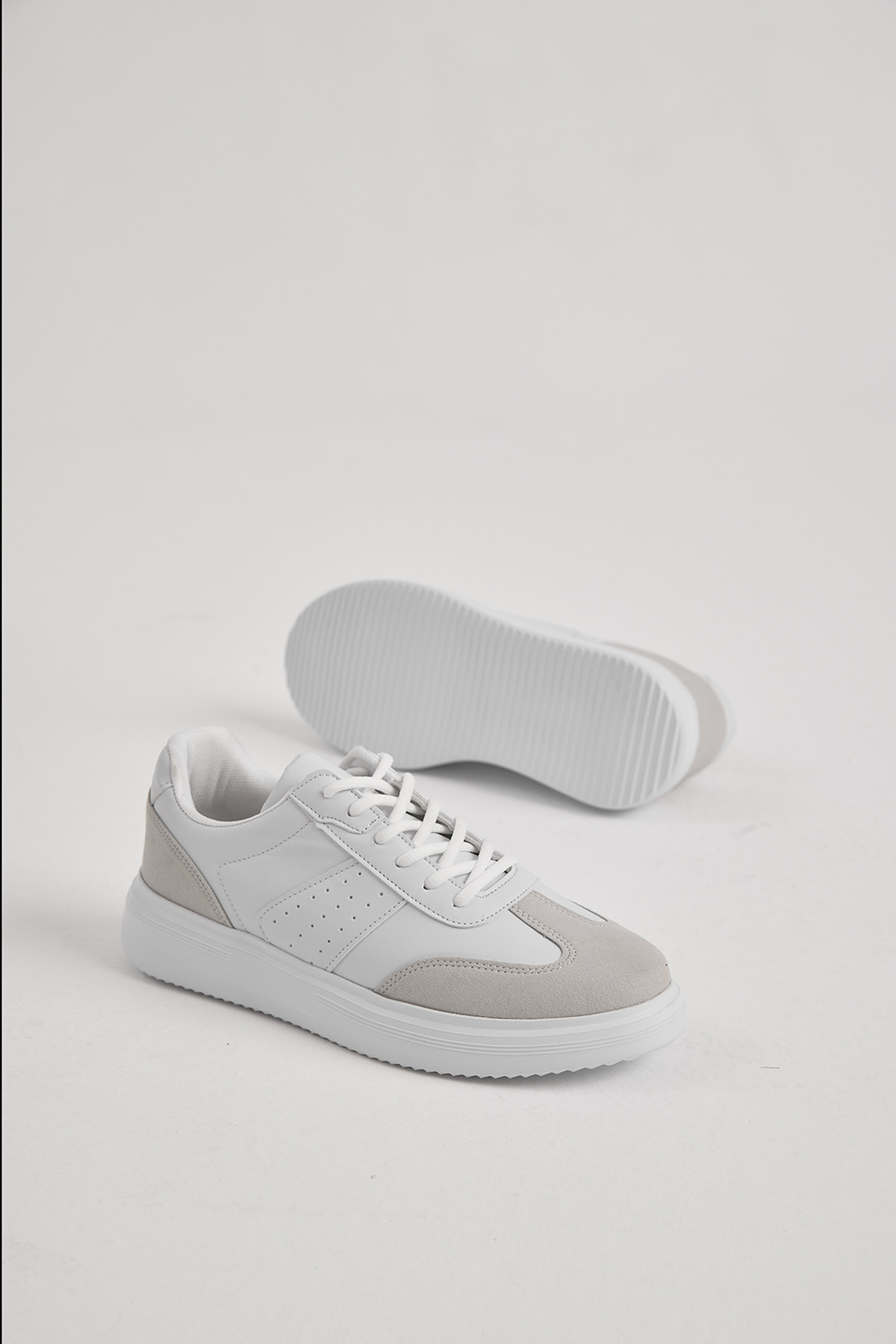Erkek Beyaz Gri Kalın Faylon Hafif Taban Bağcıklı Spor Ayakkabı
