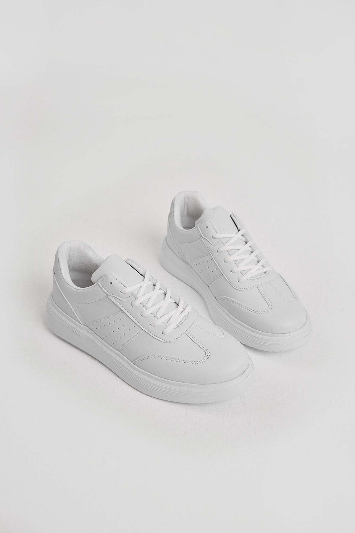 Erkek Beyaz Kalın Faylon Hafif Taban Bağcıklı Spor Ayakkabı