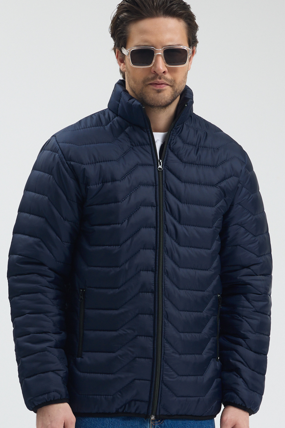 Erkek Lacivert Su Ve Rüzgar Geçirmez Normal Kalıp Cepli Fermuarlı Erkek Mont