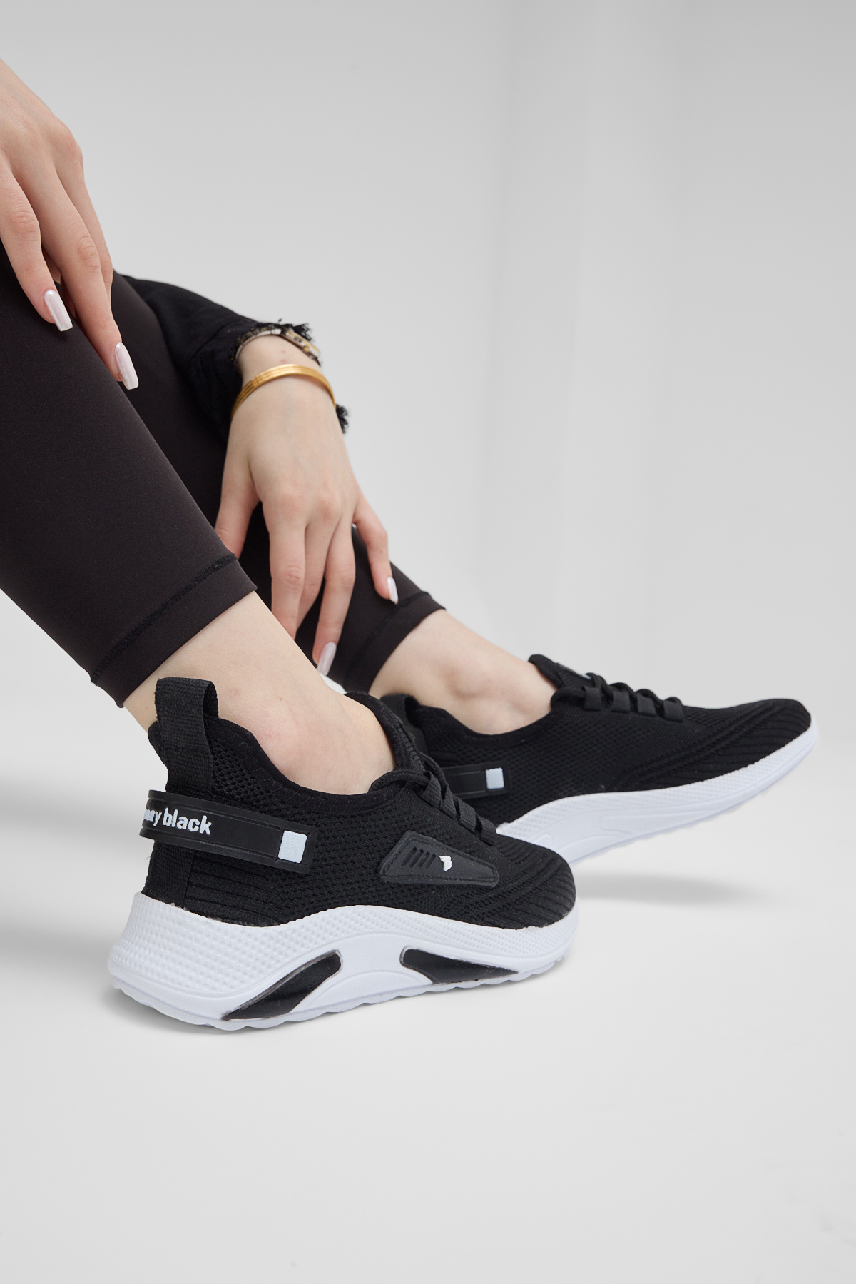 Erkek Siyah Beyaz Esnek Konforlu Rahat Kalıp Spor Ayakkabı