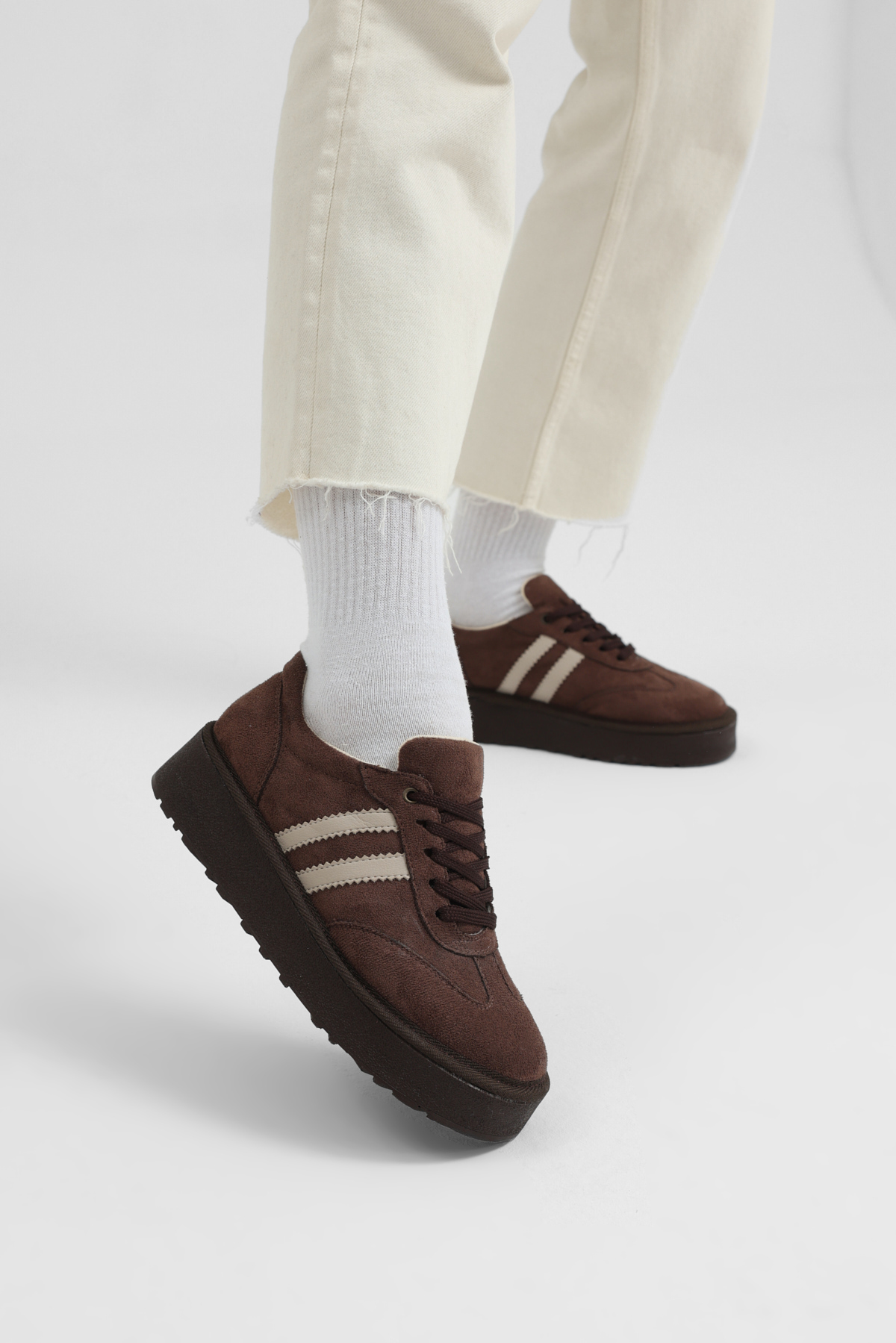 Kadın Acı Kahve Kadın Süet Rahat Kalıp Sneaker