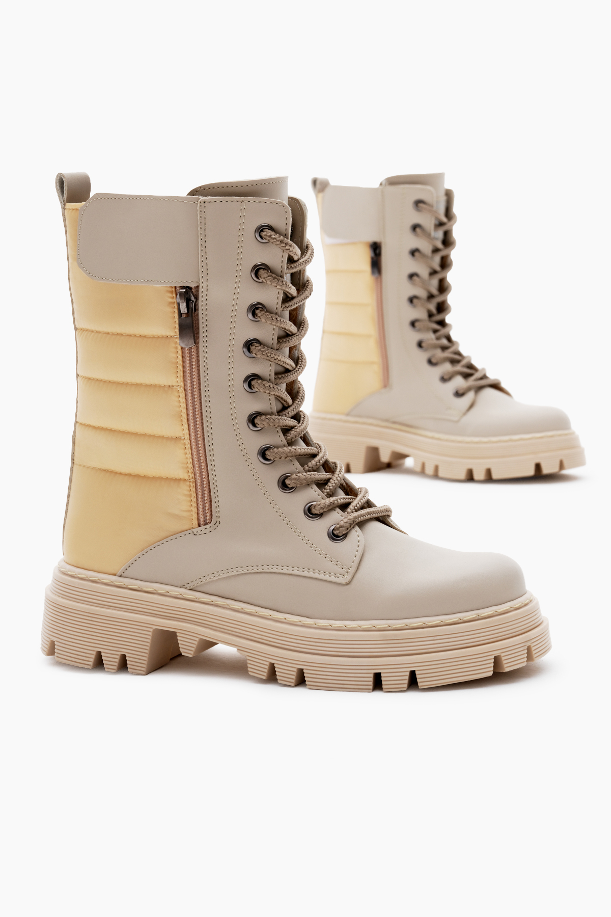 Kadın Bej Cilt Termo Taban Nakışlı Dilim Desenli Cırtlı Bağcıklı ve Fermuarlı Bot