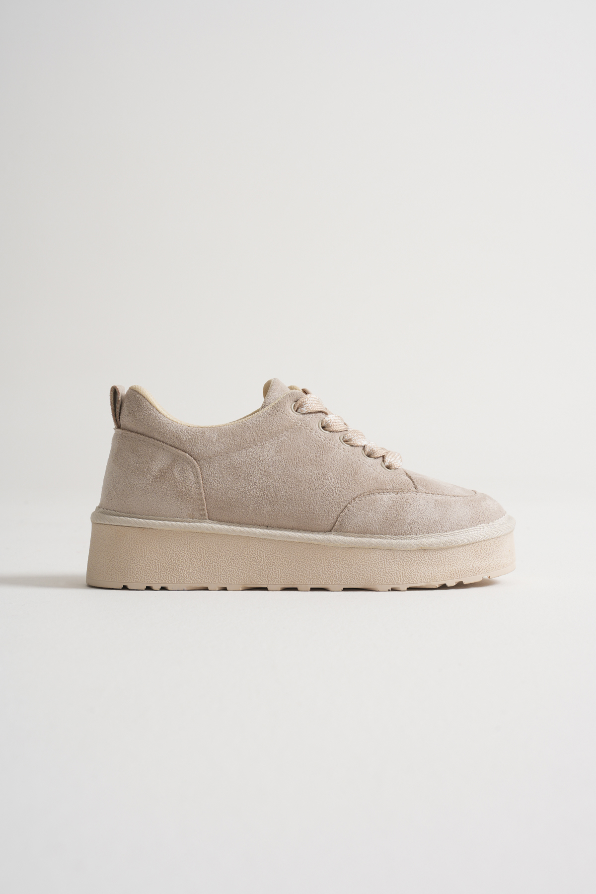 Kadın Bej Kalın Poli Taban Bağcıklı Günlük Ayakkabı