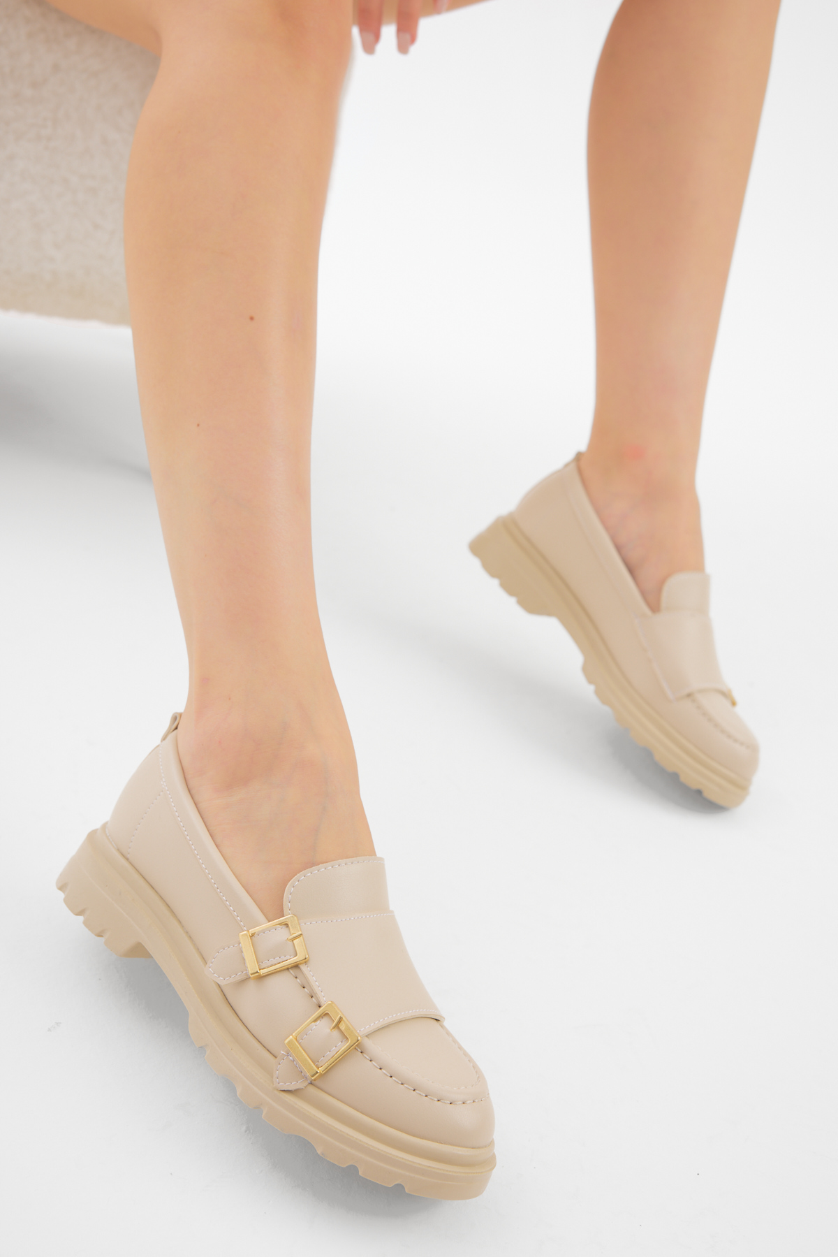 Kadın Bej Kalın Poli Taban Çift Tokalı Günlük Loafer