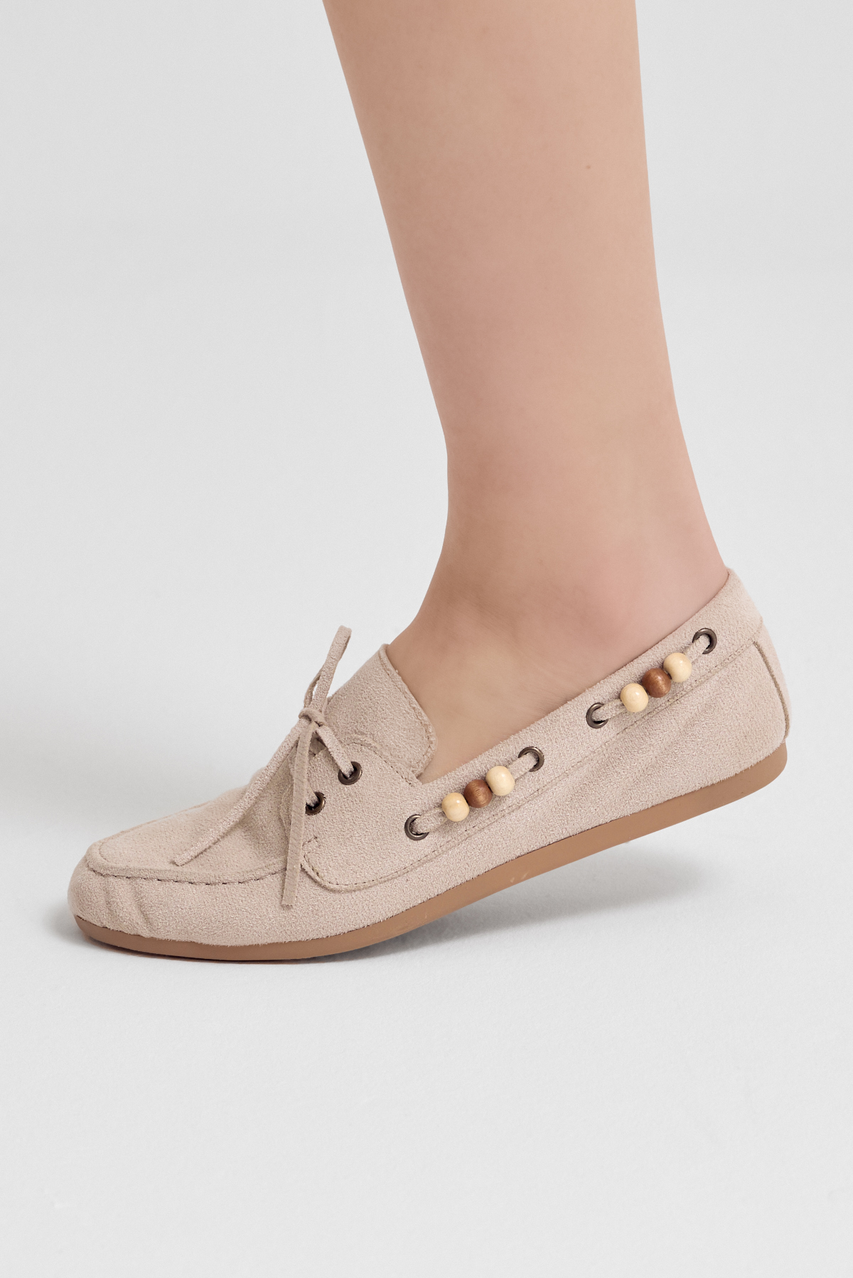 Kadın Bej Rahat Kalıp Boncuk Detaylı Günlük Babet