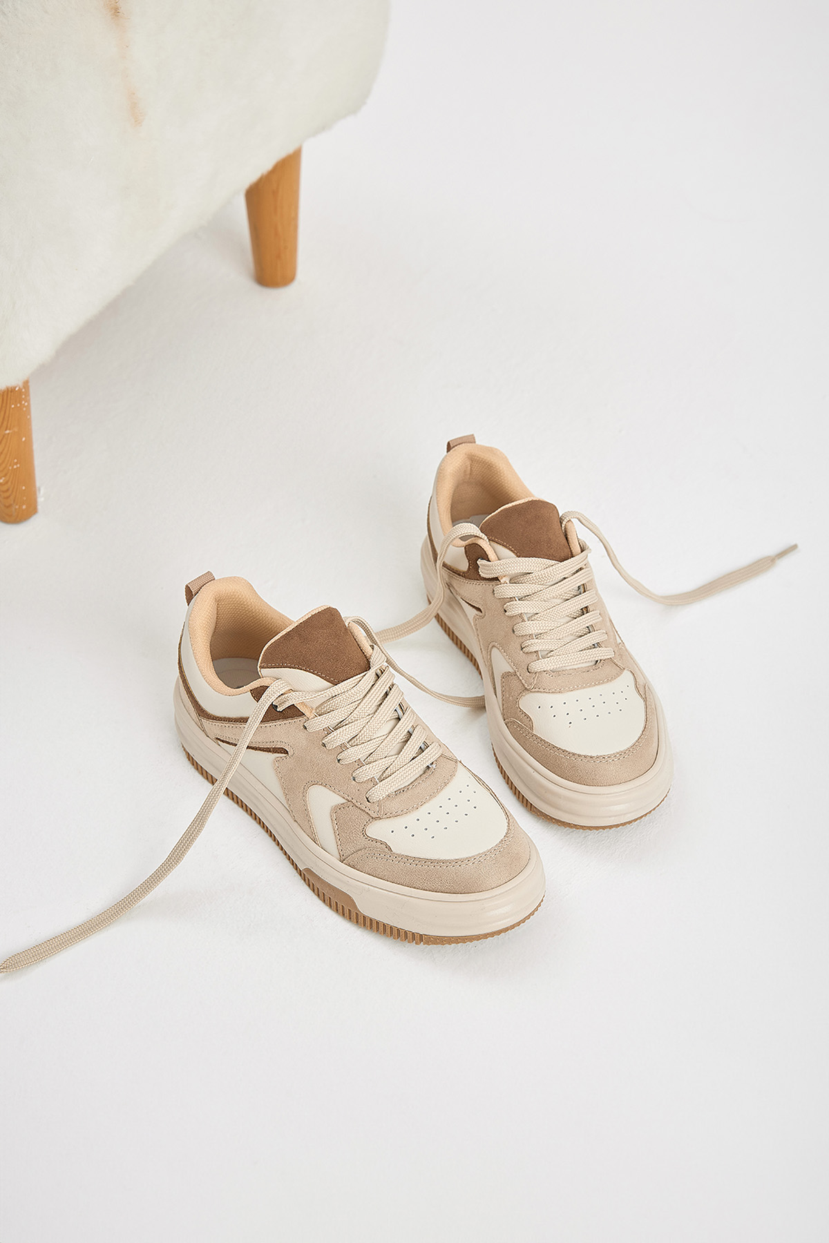 Kadın Bej Toprak Termo Taban Bağcıklı Spor Ayakkabı