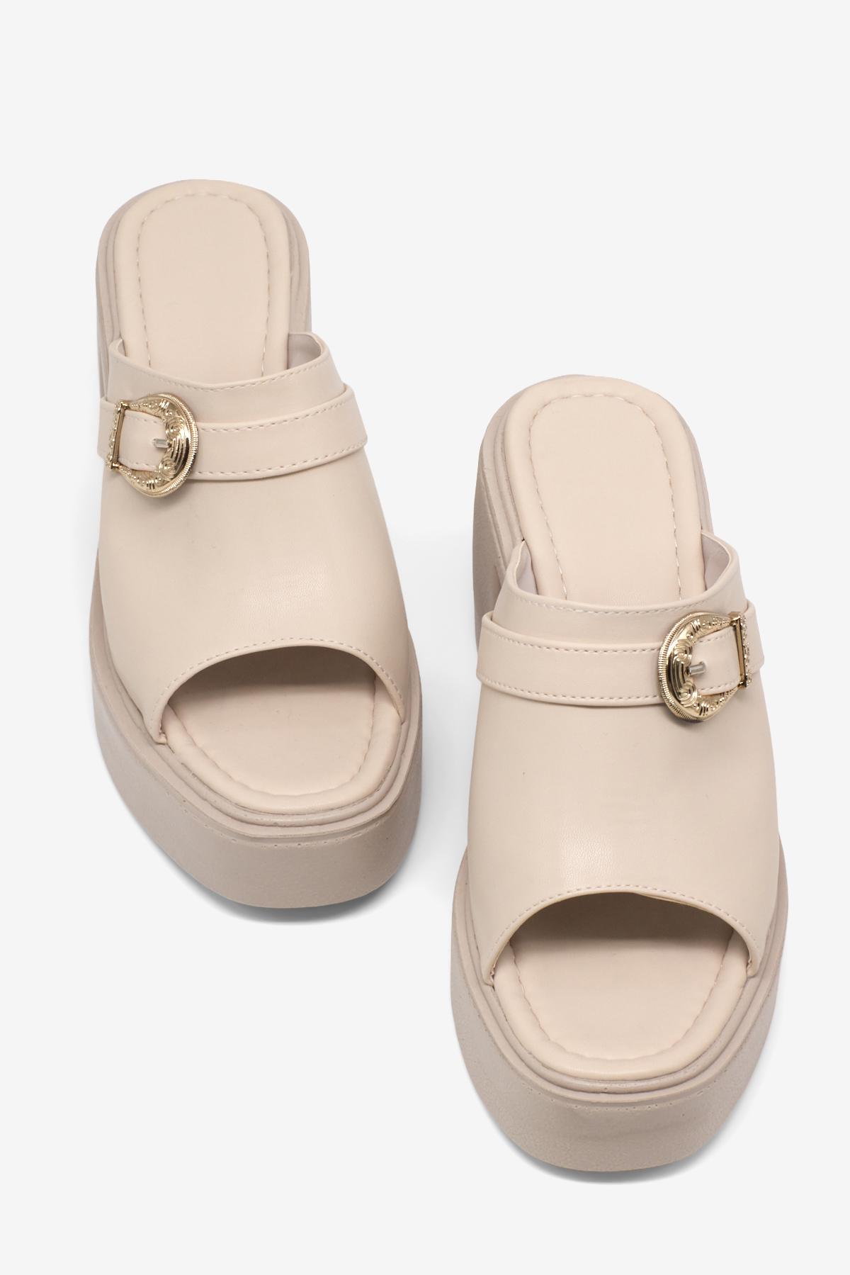 Kadın Bej Yüksek Tabanlı Rahat Tokalı Terlik