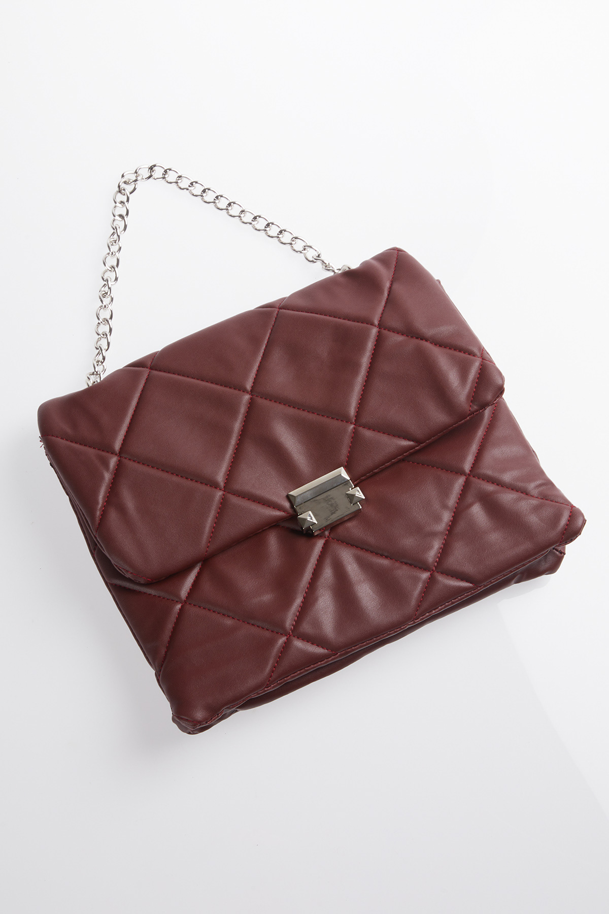 Kadın Bordo Zincir Kilit ve Nakış Detaylı Çapraz Çanta