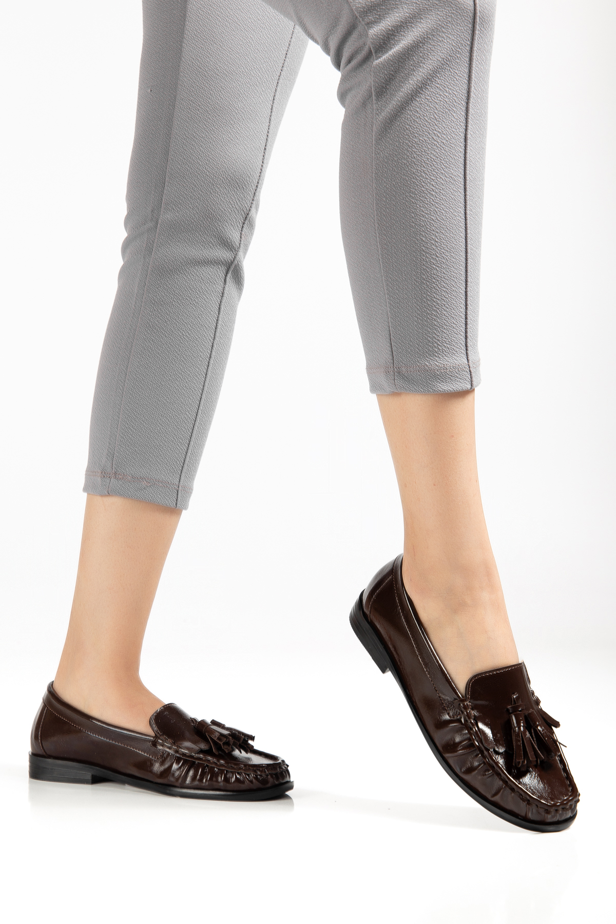 Kadın Kahve Kadın Püskül Detaylı Rahat Kalıp Loafer Ayakkabı