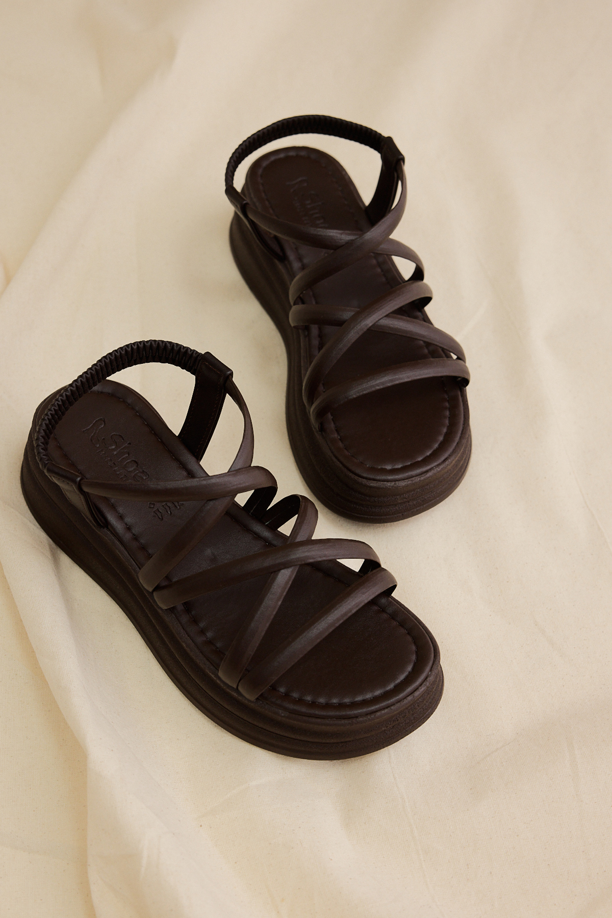 Kadın Kahve Rahat Kalıp Yüksek Taban Çapraz Sandalet