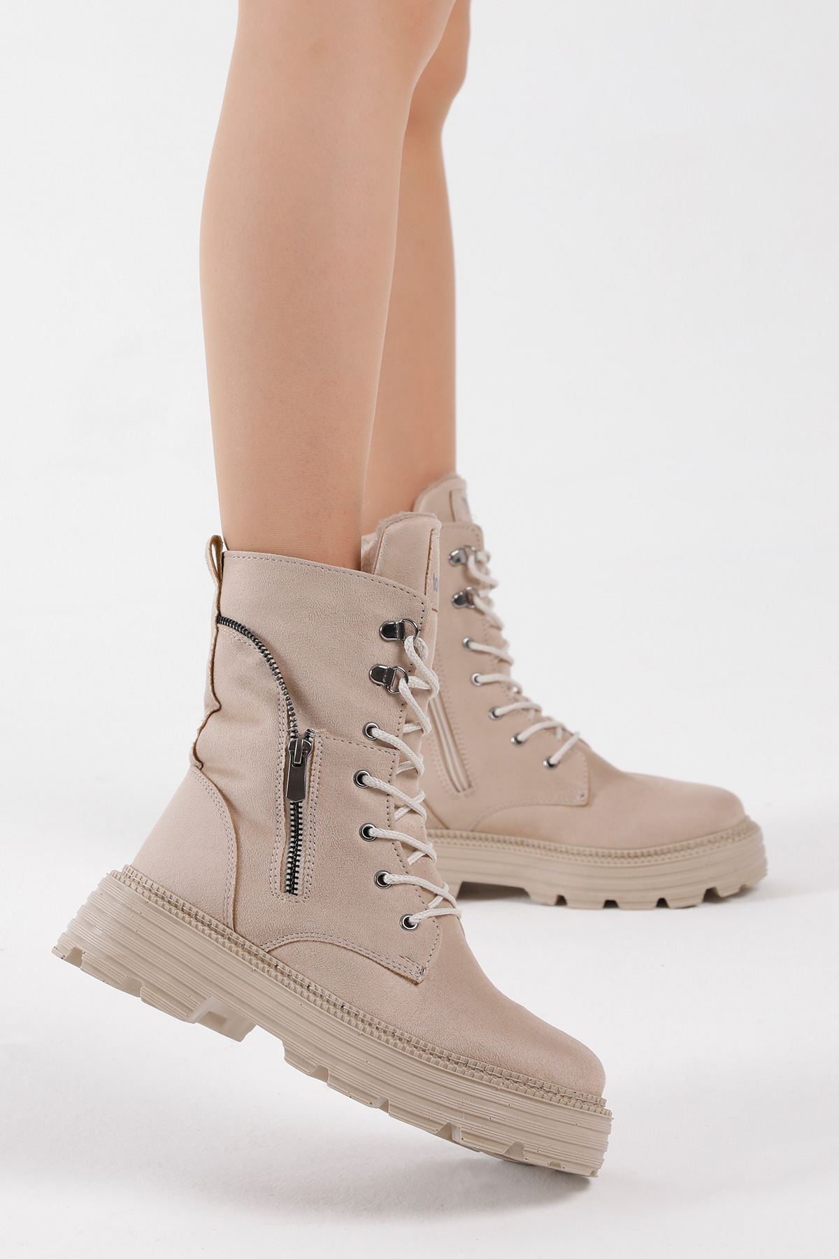 Kadın Krem Süet Poli Taban Fermuar Detaylı Rahat Kalıp Bağcıklı Bot