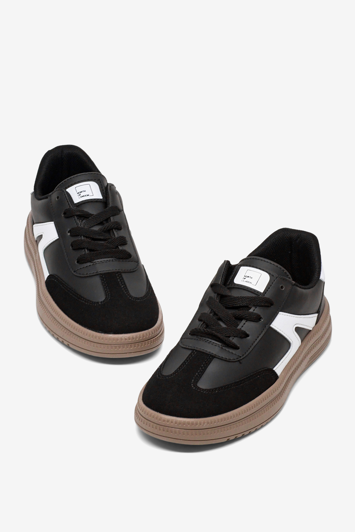 Kadın Siyah Beyaz Rahat Kalıp Kauçuk Taban Bağcıklı Sneaker