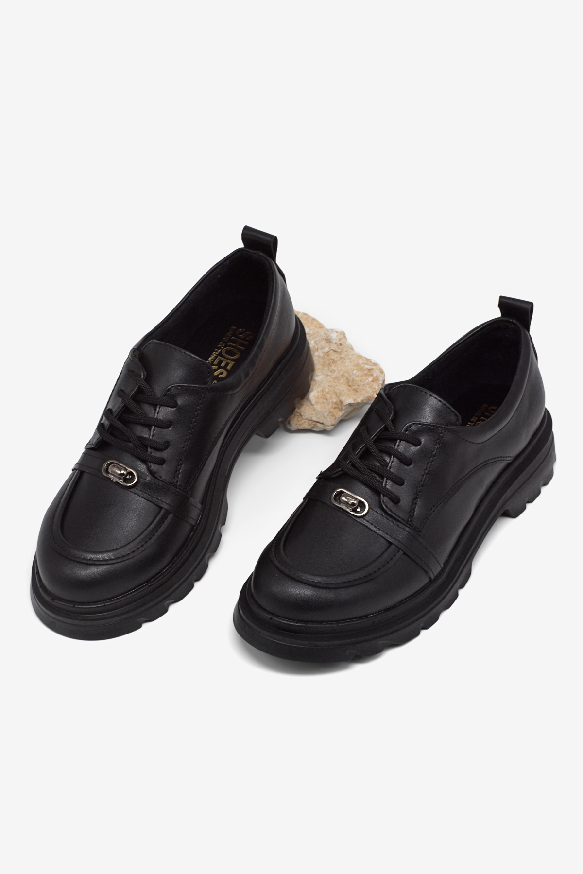 Kadın Siyah Cilt Rahat Kalıp Termo Taban  Bağcıklı Günlük Ayakkabı