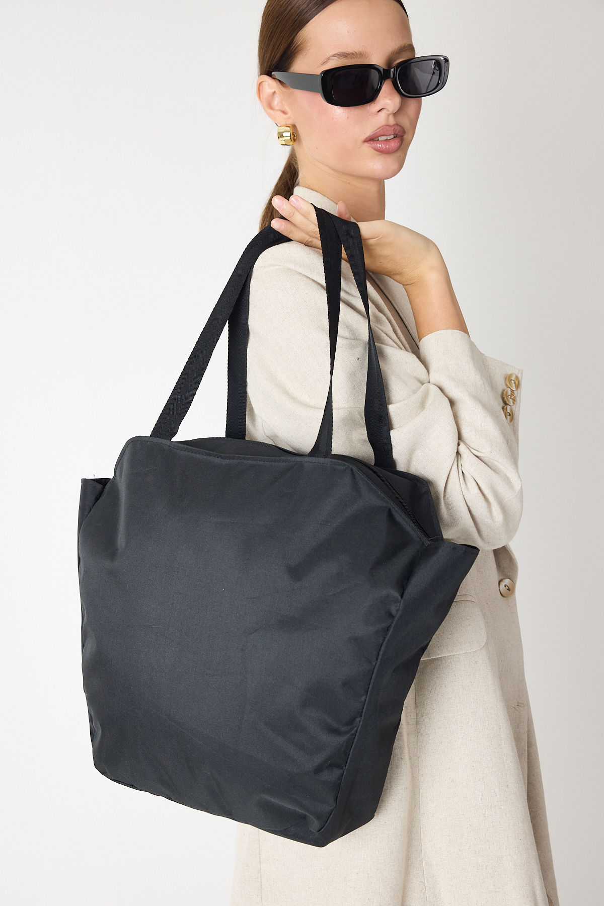 Kadın Siyah Fermuarlı Büyük Boy Kumaş Omuz Çantası