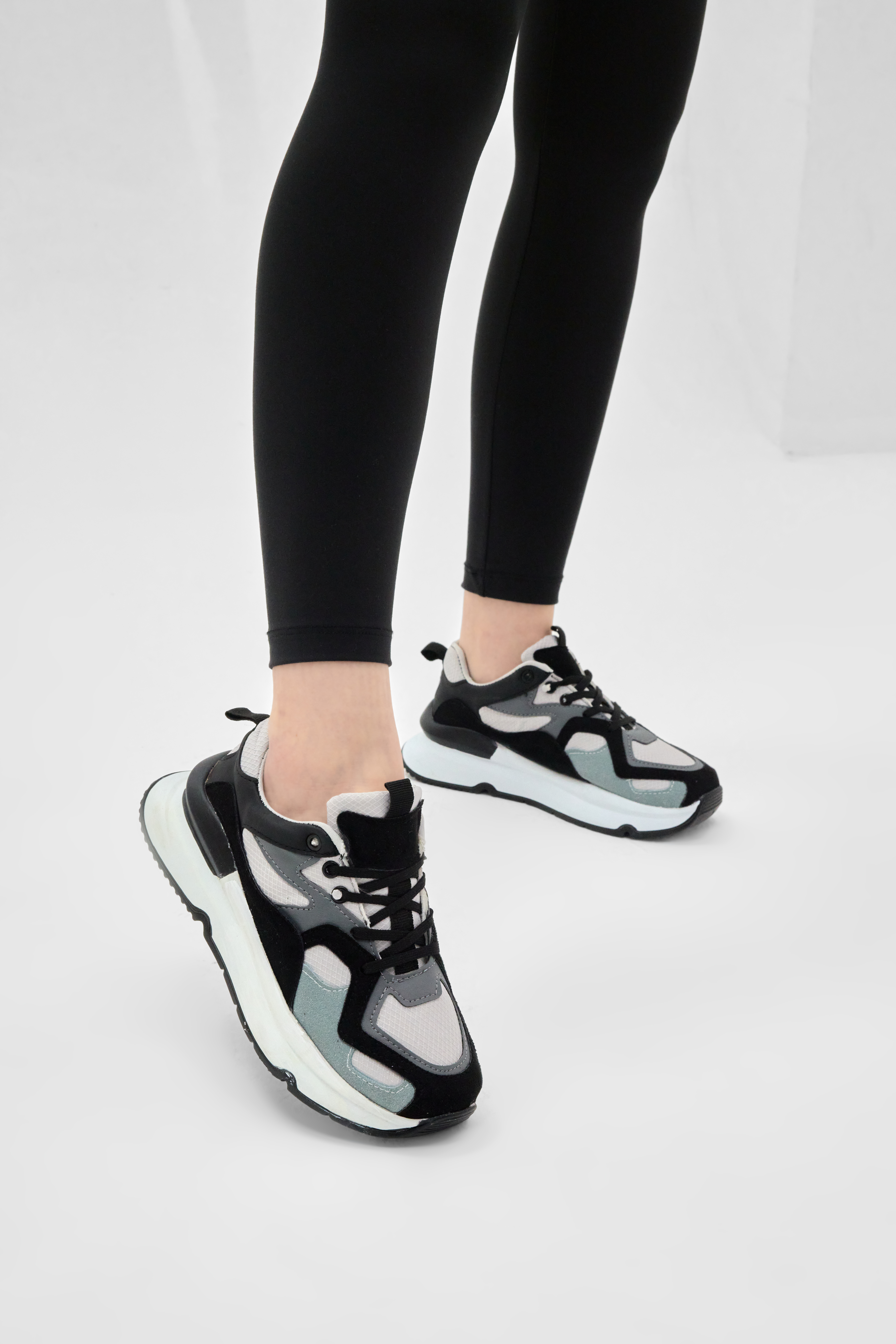 Kadın Siyah Gri Eva Taban Rahat Kalıp Sneaker