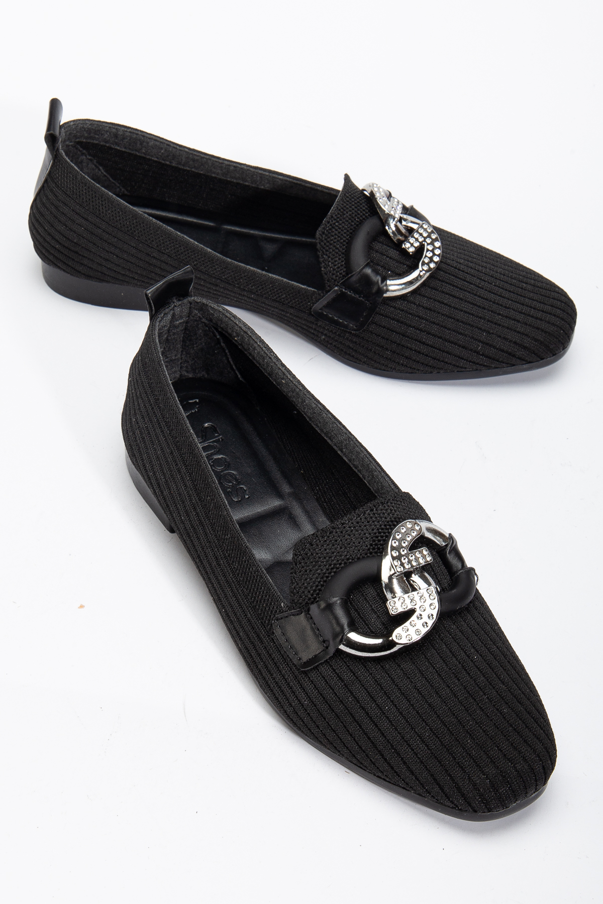 Kadın Siyah Önü Toka Detaylı Triko Babet