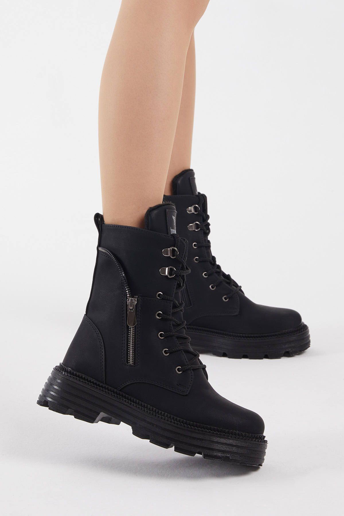 Kadın Siyah Poli Taban Fermuar Detaylı Rahat Kalıp Bağcıklı Bot