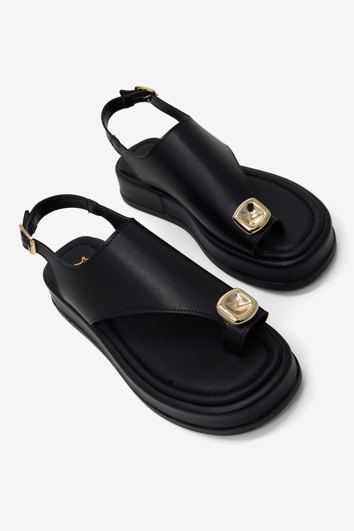 Kadın Siyah Rahat Kalıp Taşlı Parmak Arası Detaylı Sandalet