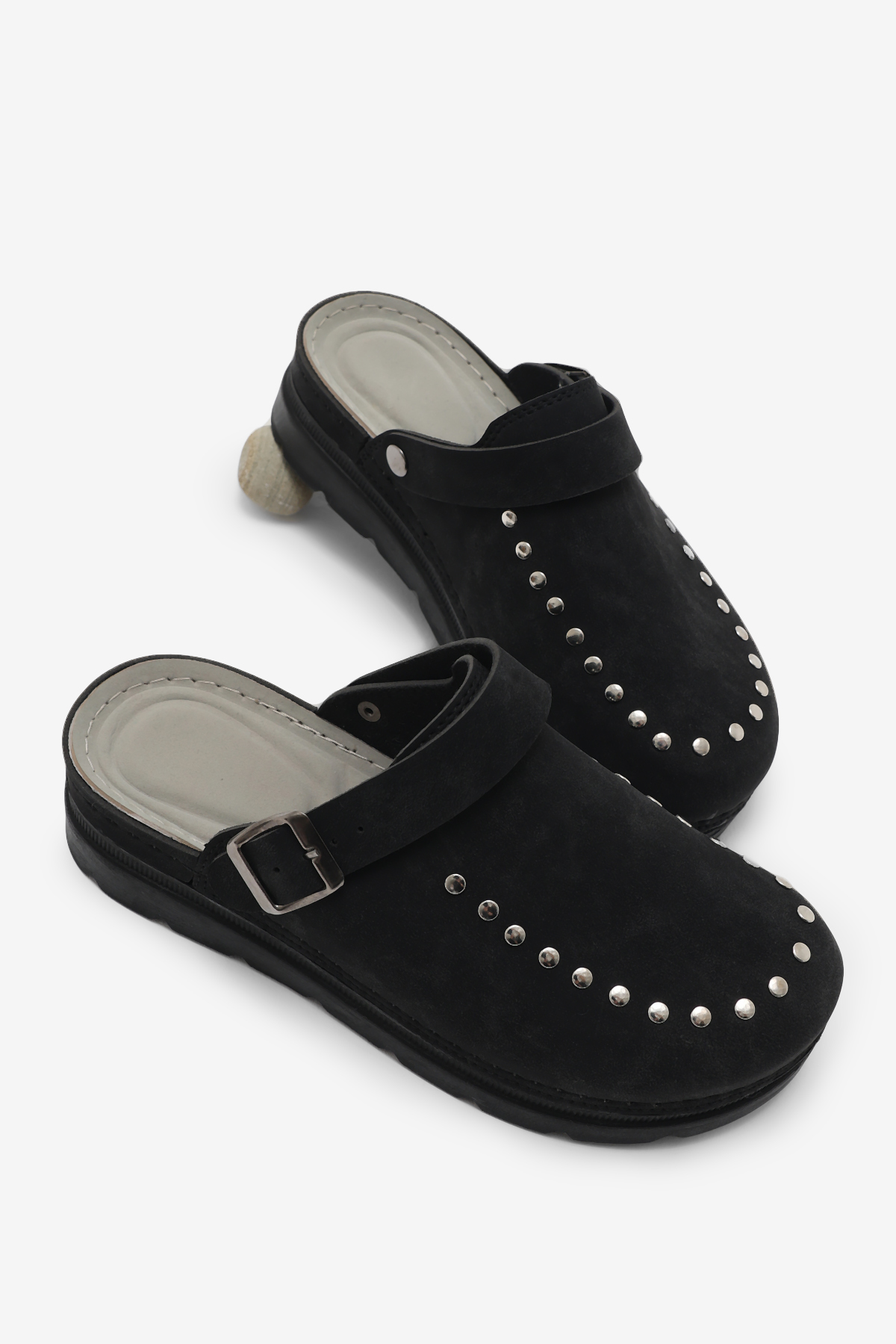 Kadın Siyah Rahat Kalıp Taşlı Tokalı Sandalet