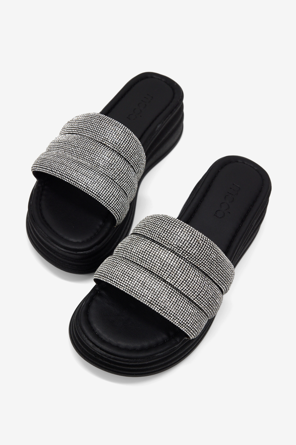 Kadın Siyah Rahat Kalıp Yüksek Taban Simli Terlik