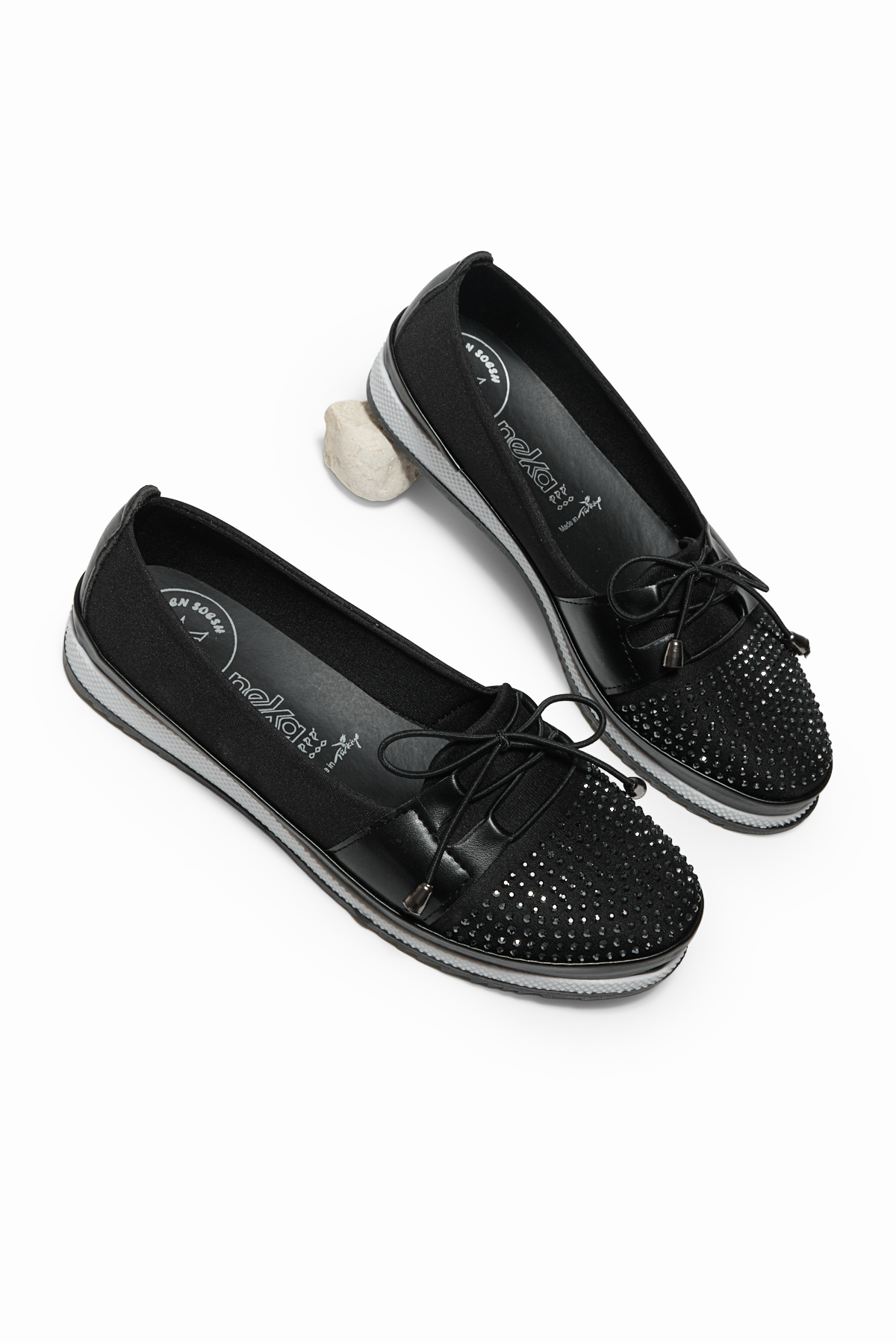 Kadın Siyah Termo Taban Bağcıklı Rahat Kalıp Günlük Babet