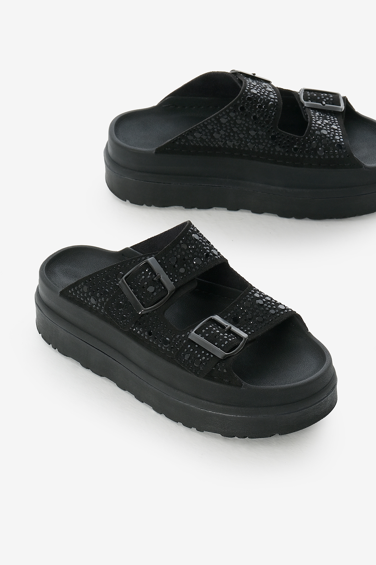 Kadın Siyah Yüksek Poli Taban Taşlı Çift Bantlı Tokalı Terlik