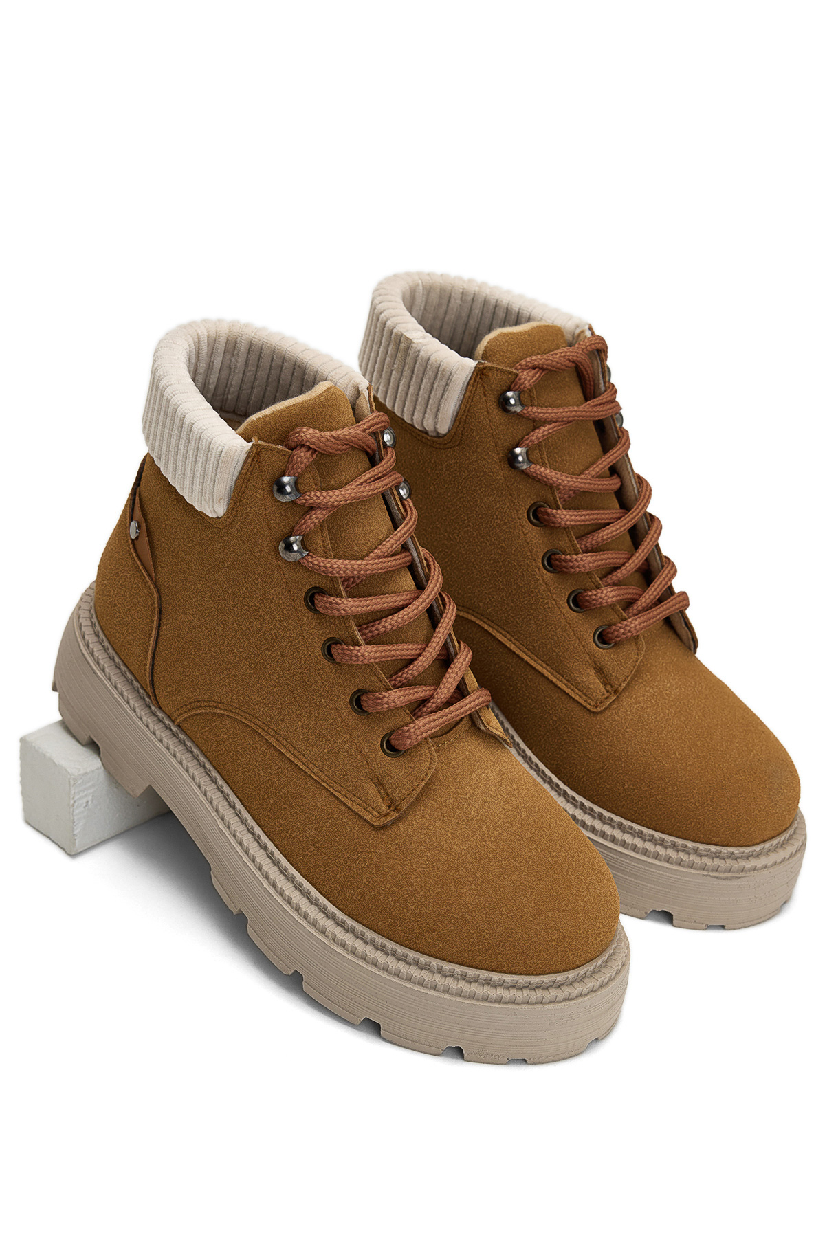Kadın Taba Süet Kalın Poli Taban Bileği Lastikli Bağcıklı Bot
