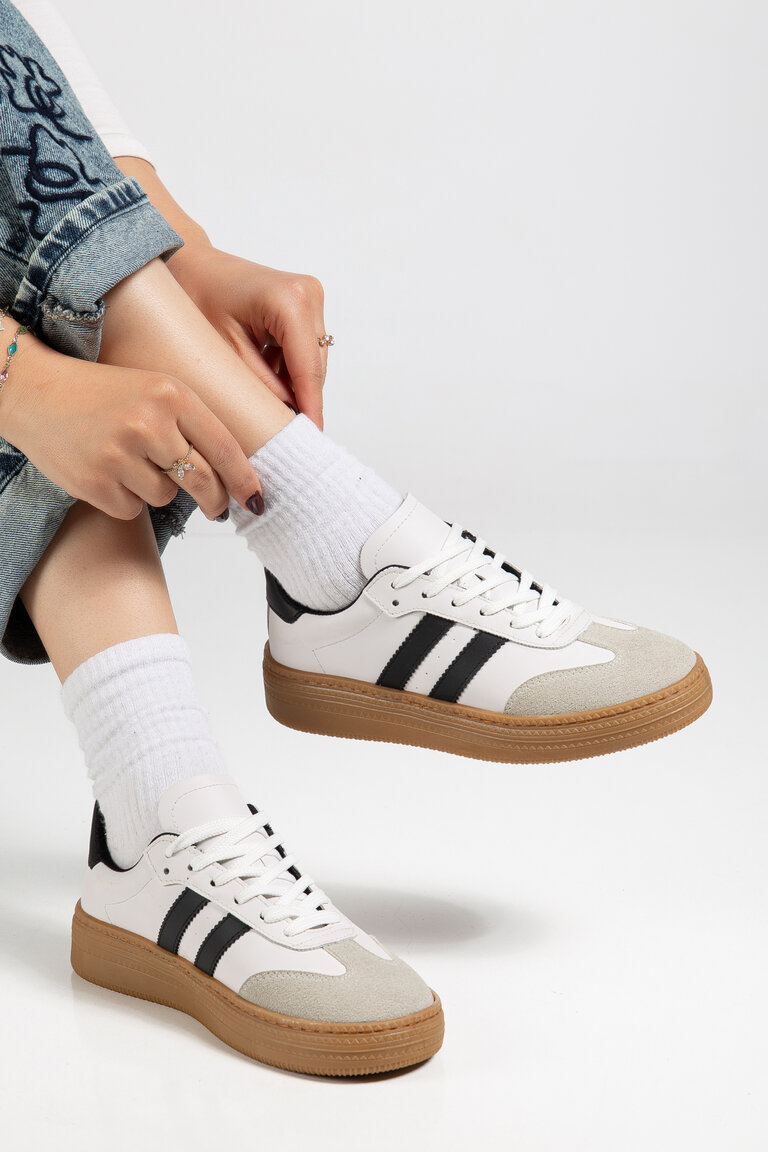 Kadın Beyaz Siyah Kadın Rahat Kalıp Yumuşak Deri Sneaker