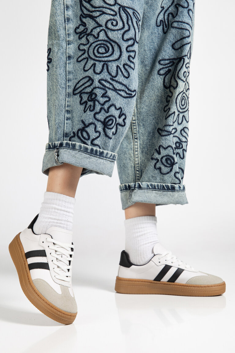 Kadın Beyaz Siyah Kadın Rahat Kalıp Yumuşak Deri Sneaker
