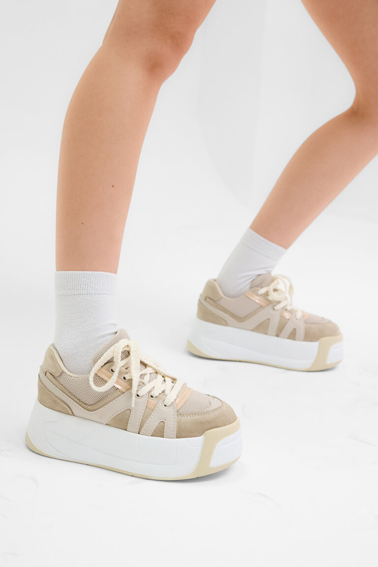 Kadın Bej Yüksek Taban Rahat Bağcıklı Sneaker
