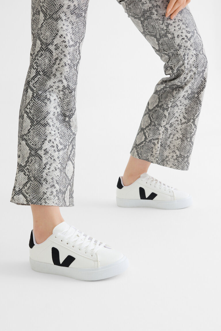 Kadın Beyaz Siyah Kauçuk Taban Rahat Bağcıklı Sneaker