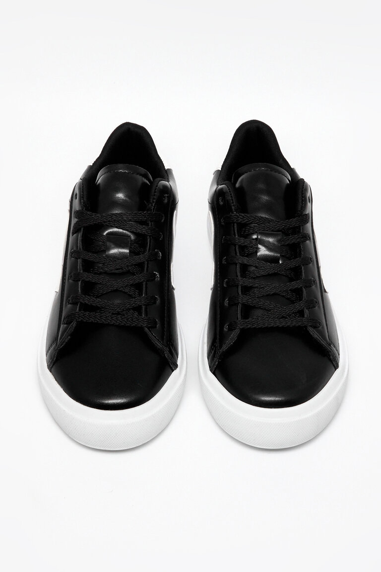 Kadın Siyah Beyaz Kauçuk Taban Rahat Bağcıklı Sneaker