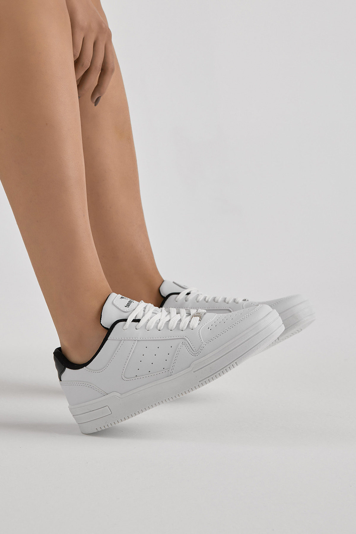 Unisex Beyaz Siyah Termo Taban Bağcıklı Günlük Spor Ayakkabı