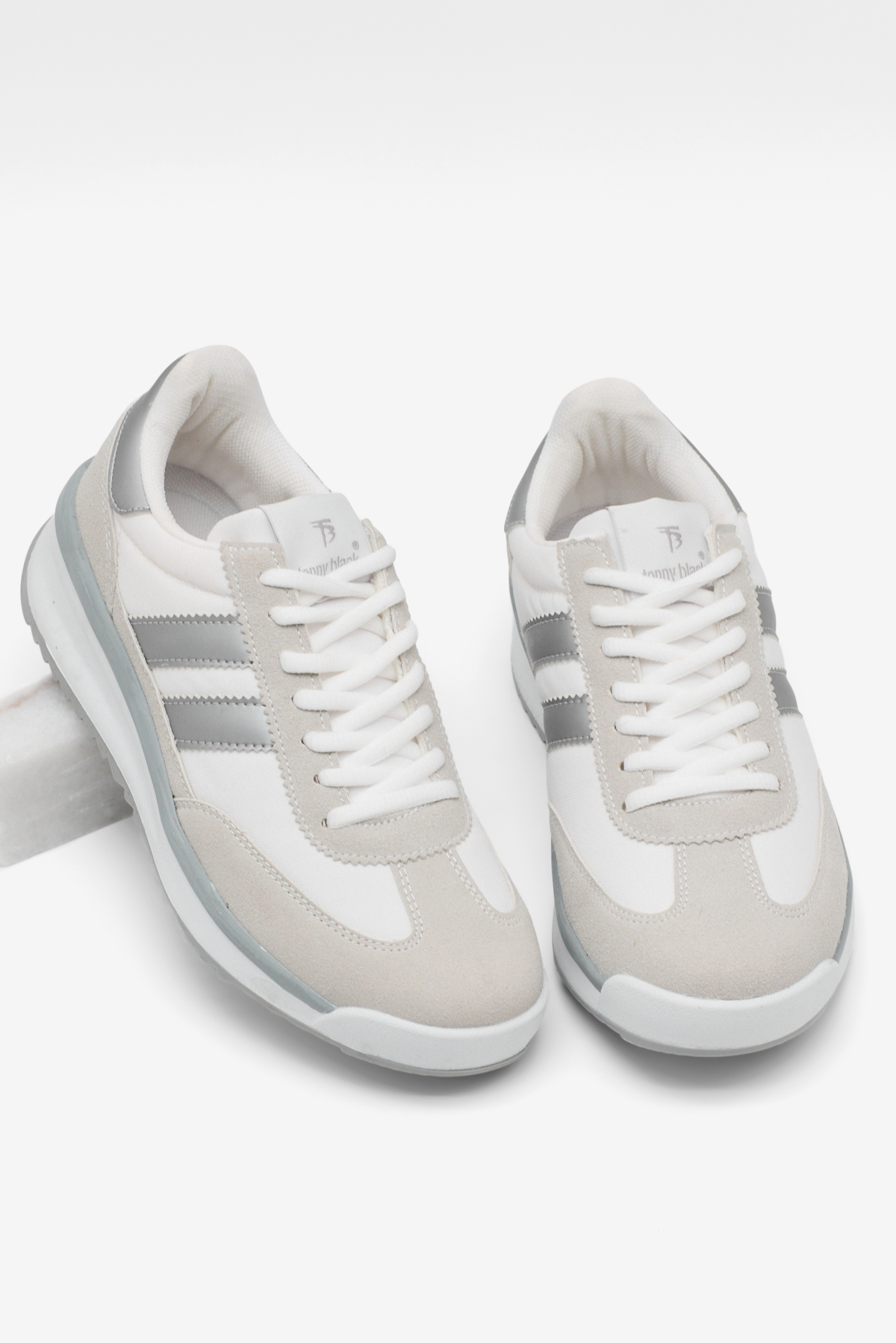 Unisex Gri Gümüş Termo Taban Çift Şeritli Bağcıklı Spor Ayakkabı