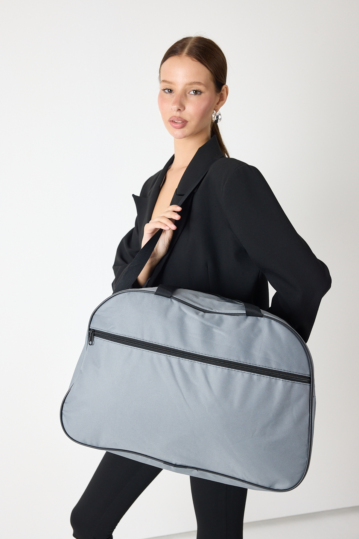 Unisex Gri Önü Fermuarlı Seyehat ve Spor Çantası