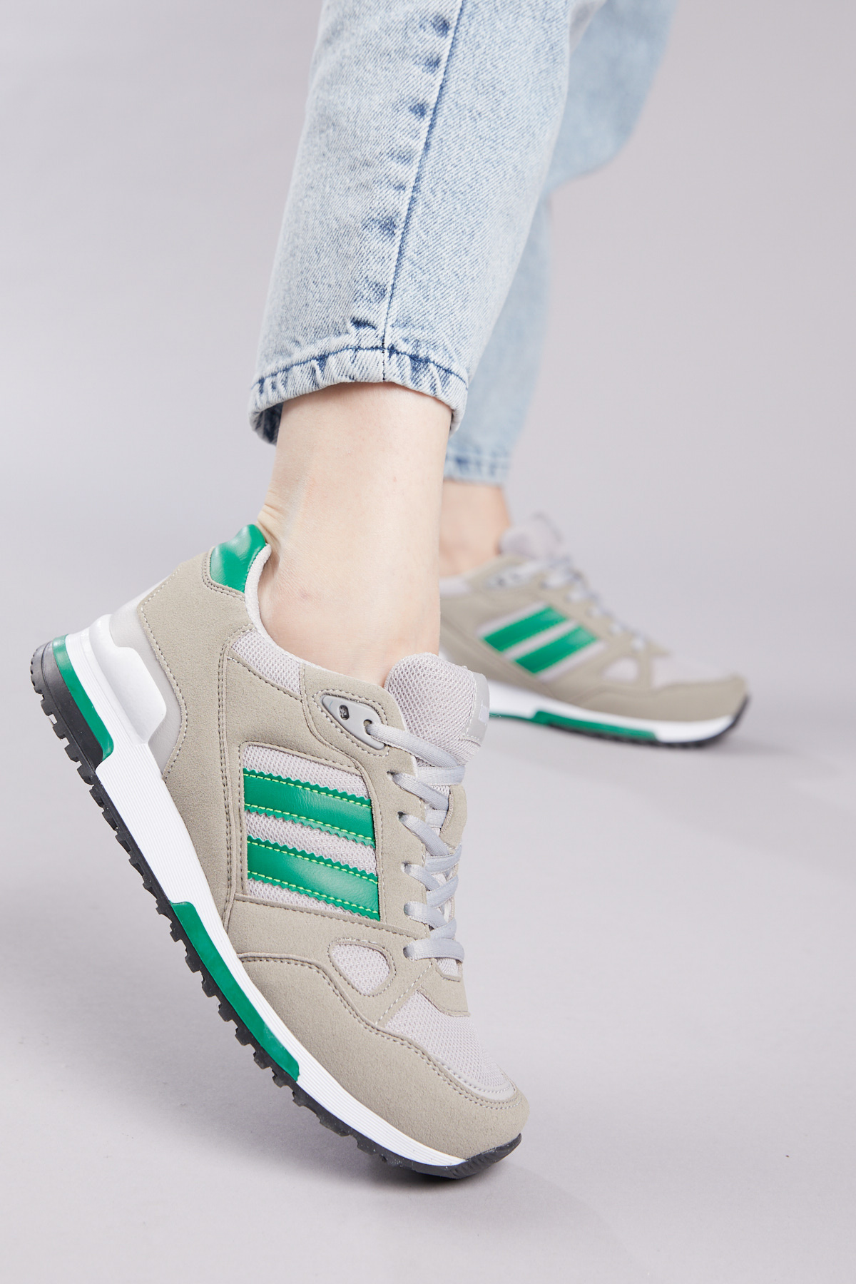 Unisex Gri Yeşil Termo Taban Şeritli Bağcıklı Spor Ayakkabı