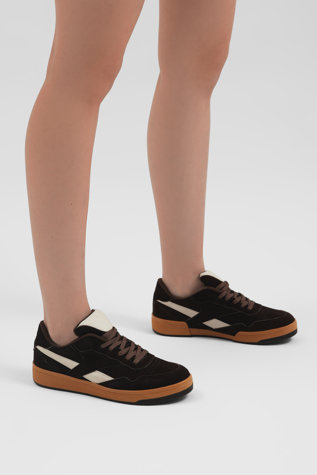 Unisex Kahve Rahat Kalıp Termo Taban Bağcıklı Spor Ayakkabı