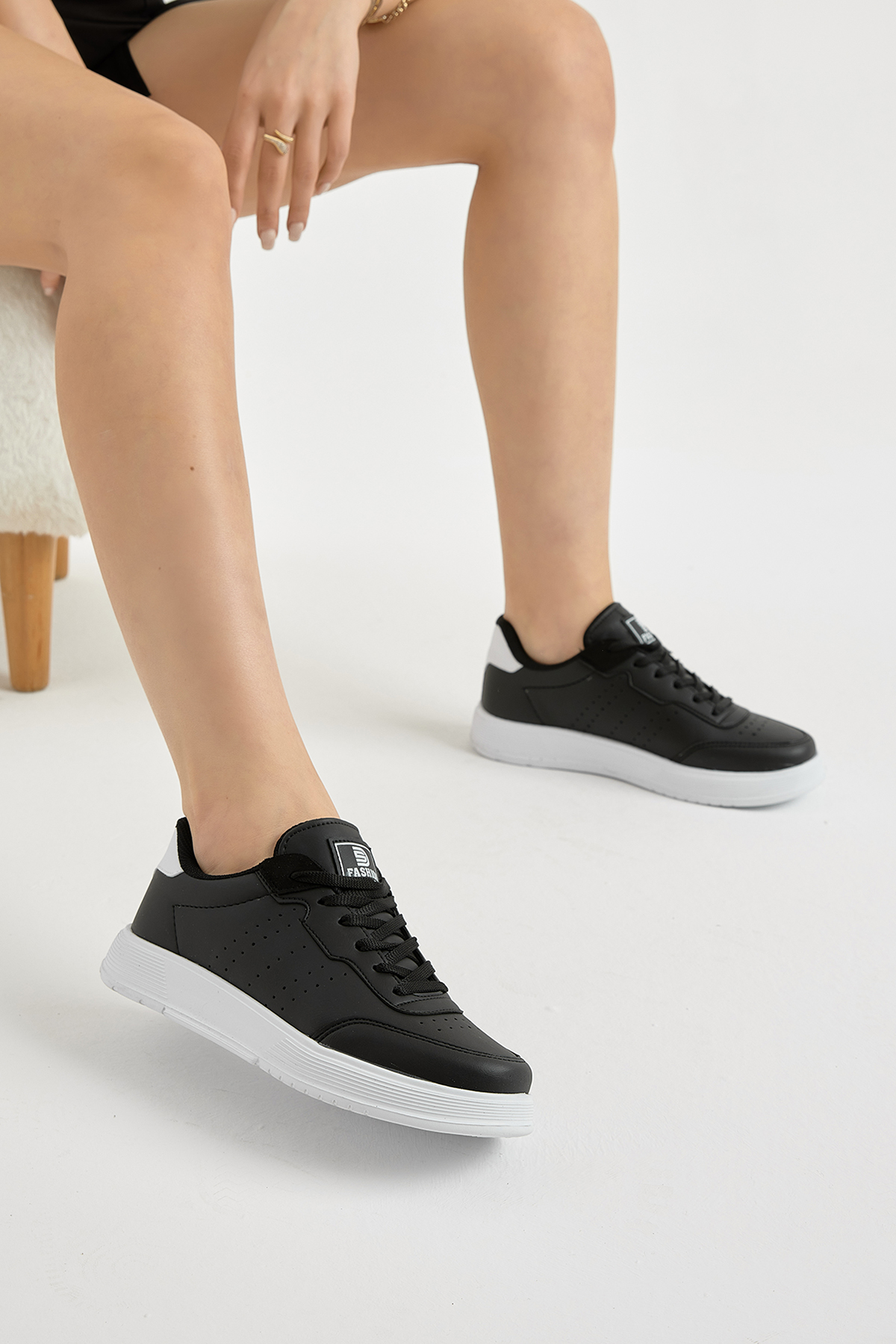 Unisex Siyah Beyaz Hafif Faylon Taban Bağcıklı Günlük Spor Ayakkabı